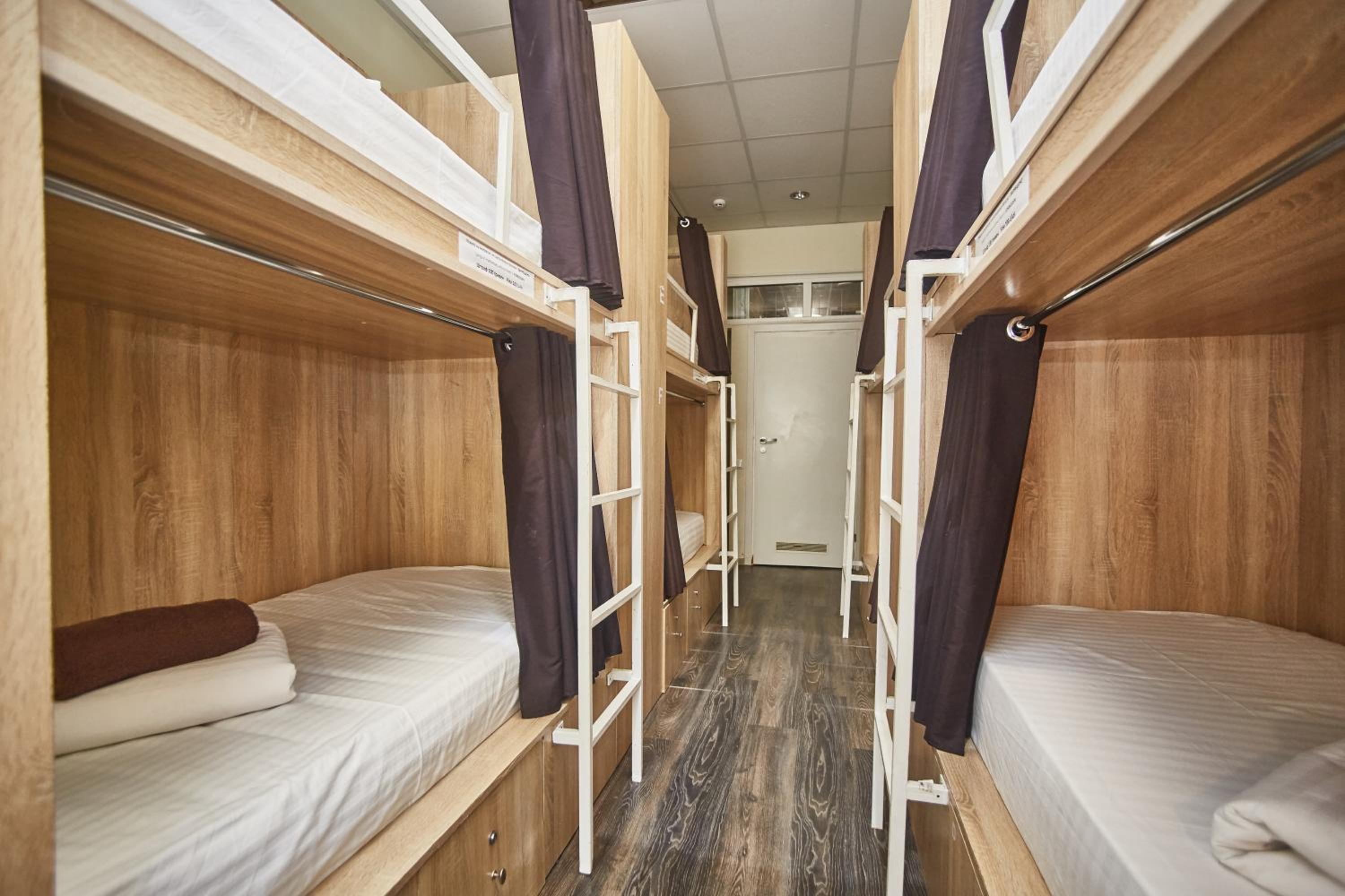 Bed in 8-Bed Mixed Dormitory Room photo 3