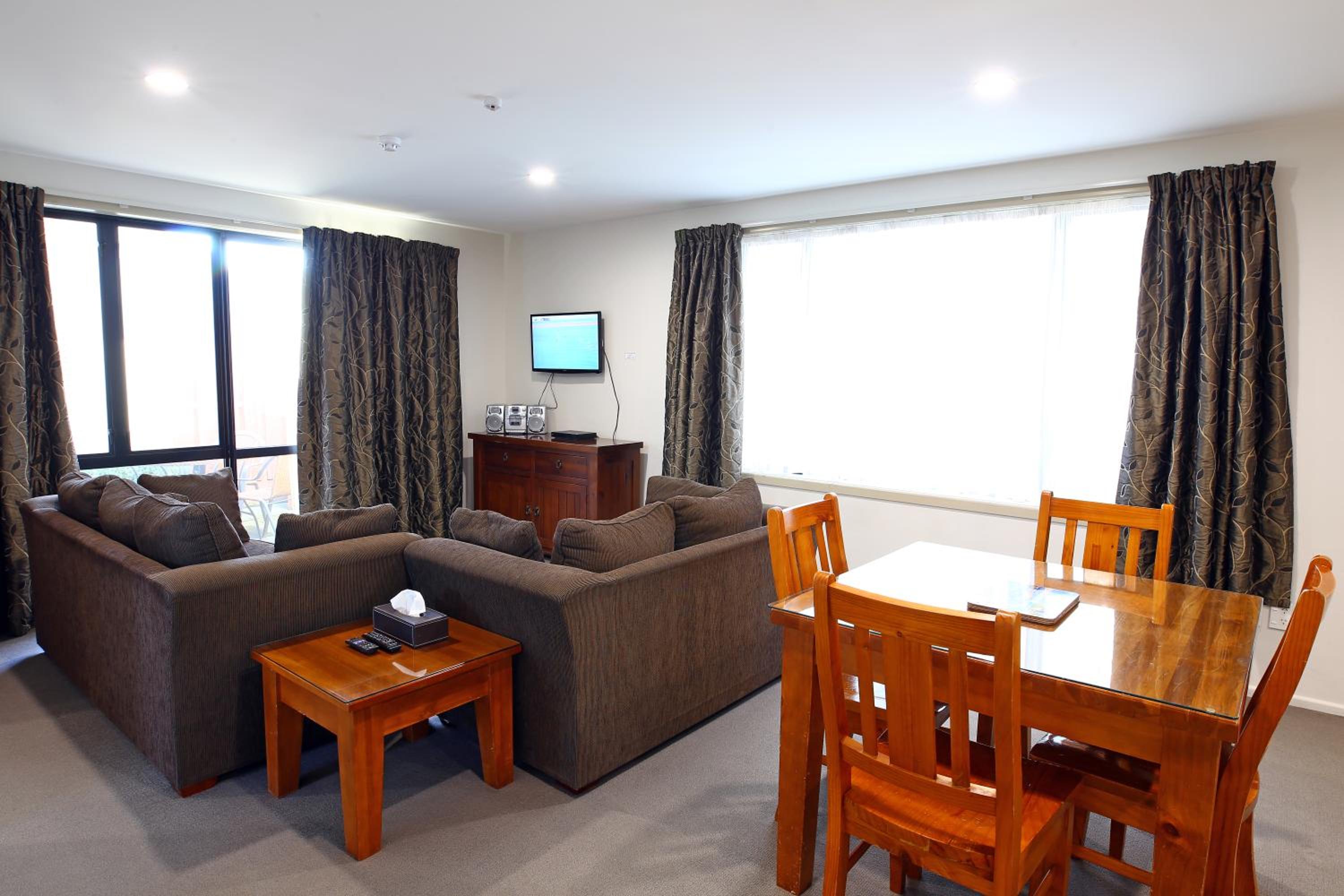 Premium Two Bedroom Apartment - Photo 7