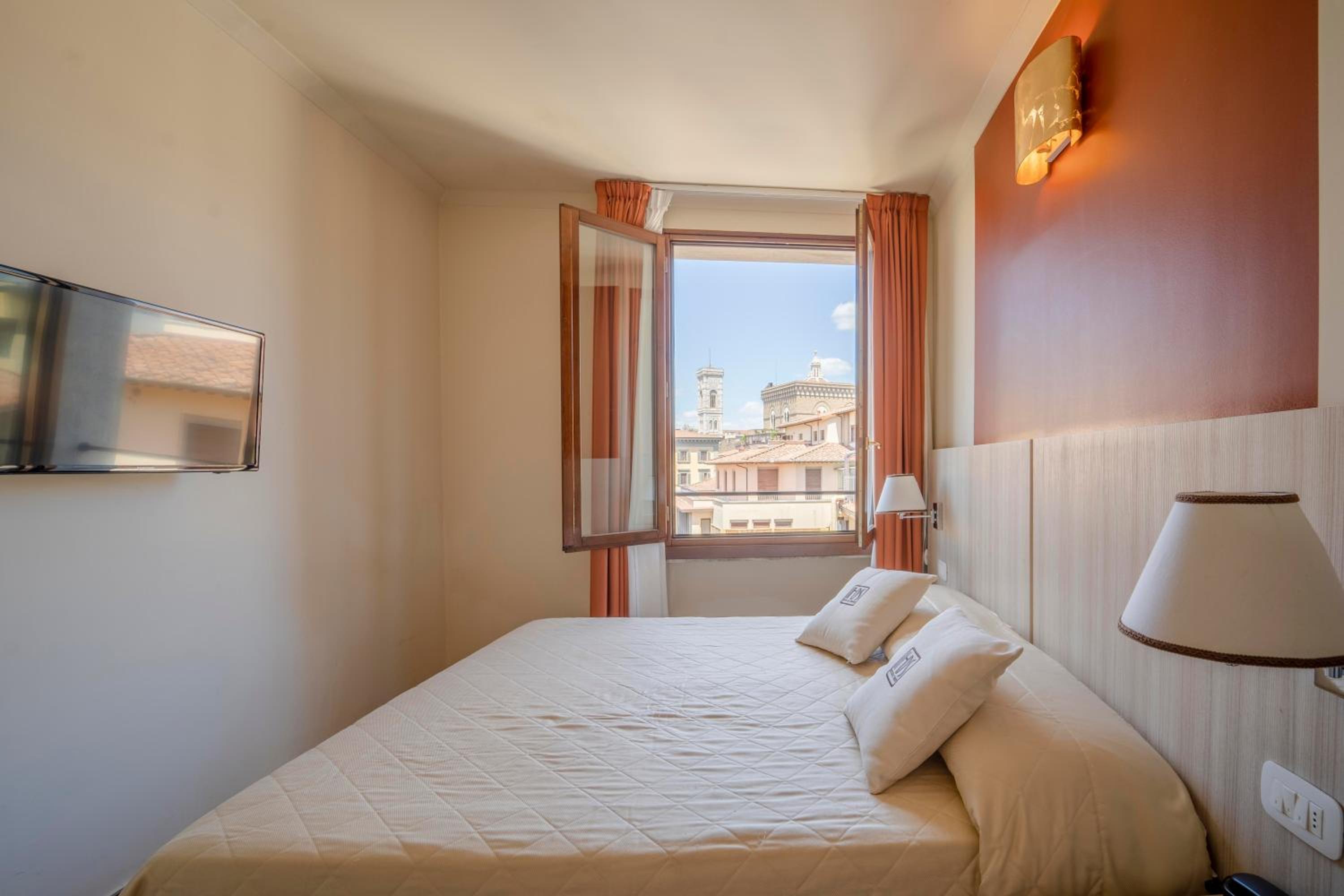Classic Double or Twin Room photo 1
