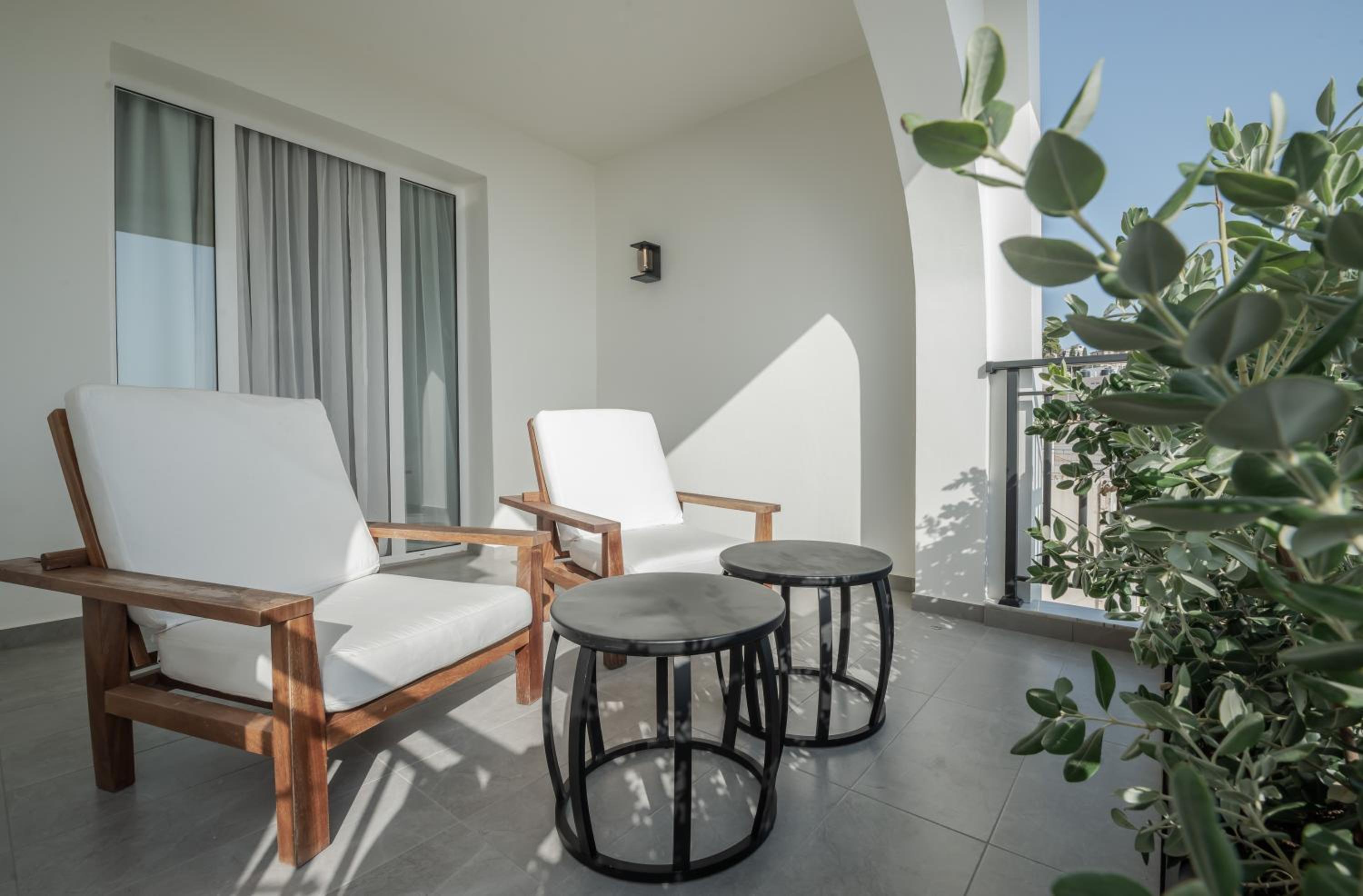 Suite with Sea View - Photo 11