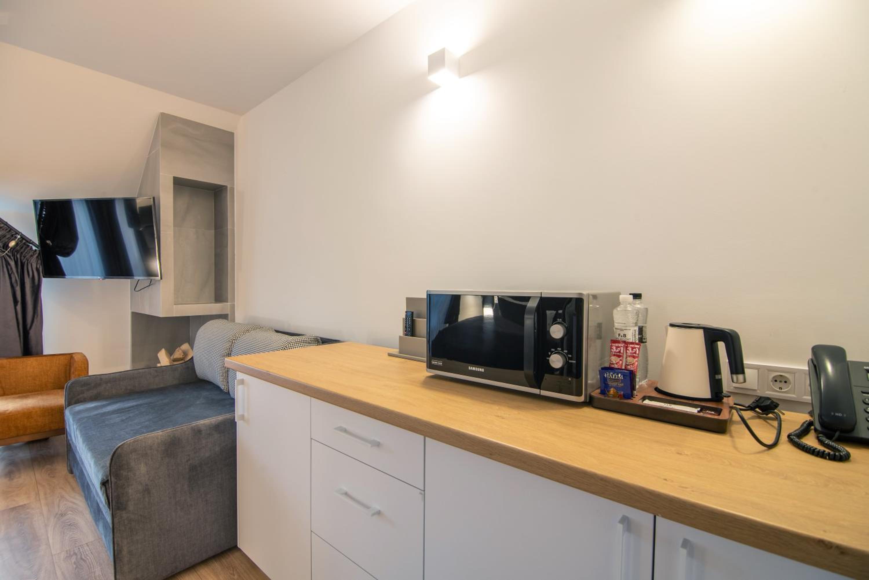 Junior Suite with Balcony photo 2