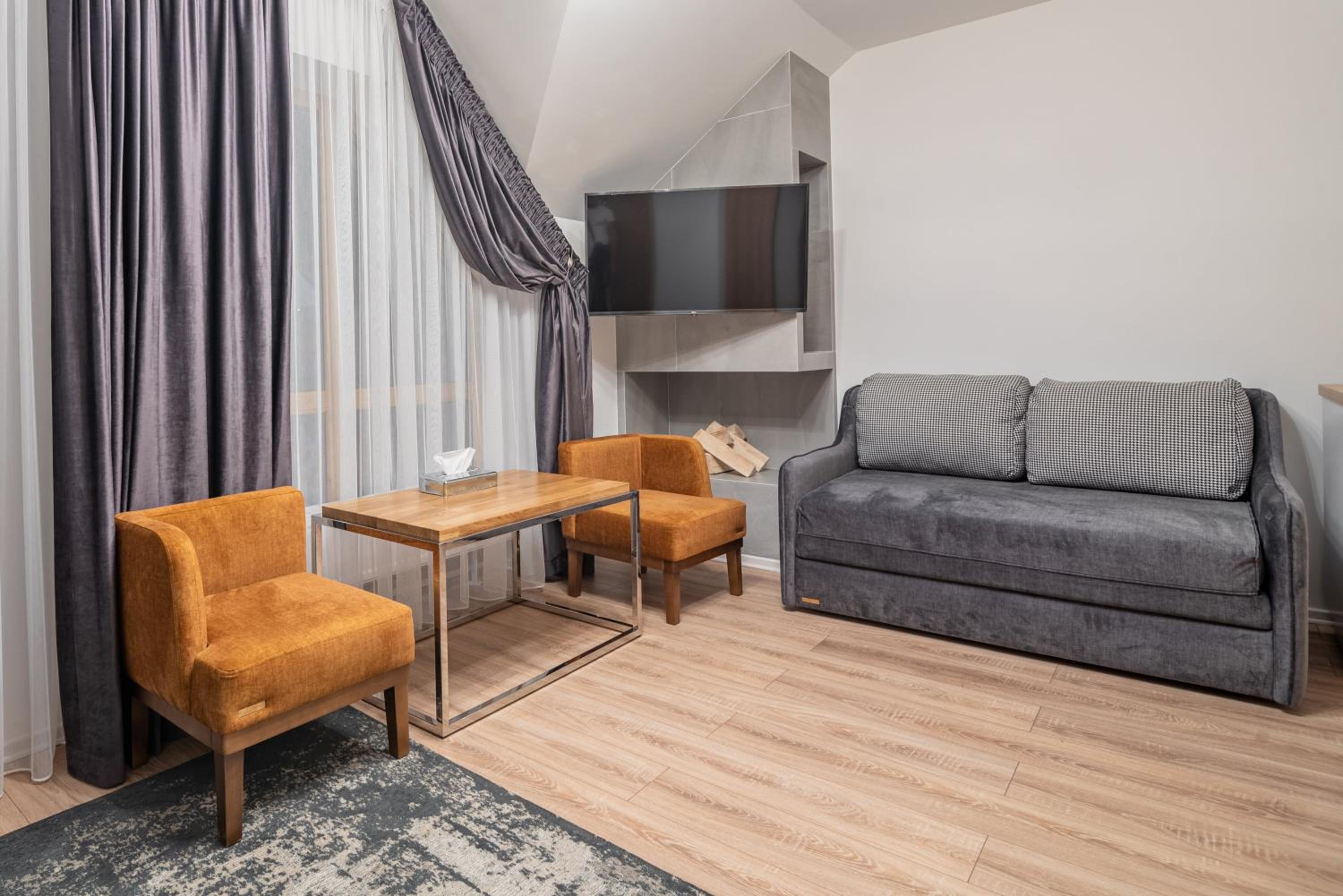 Junior Suite with Balcony photo 3