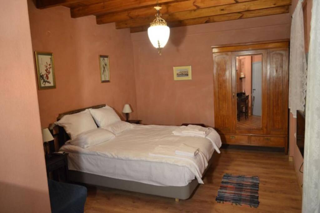 Three-Bedroom Villa photo 1
