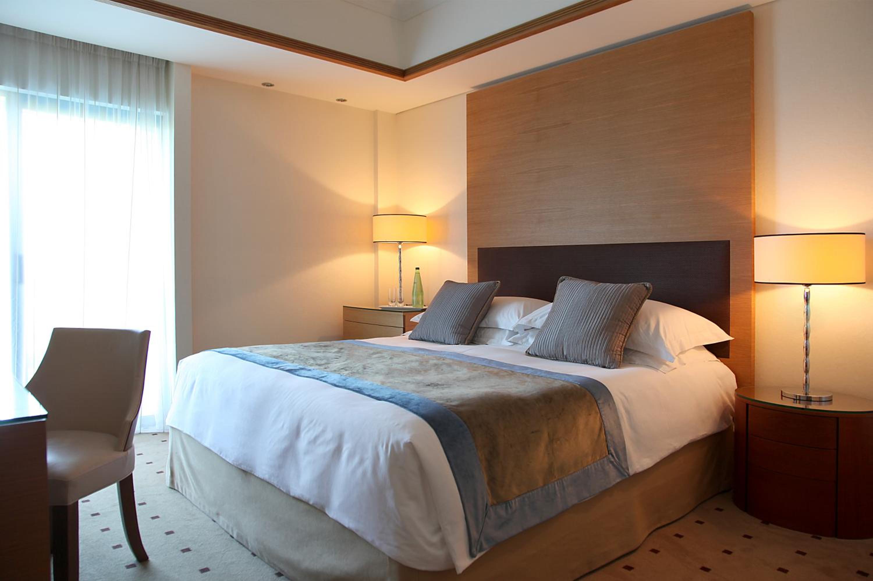 Deluxe Double Room - Photo 9