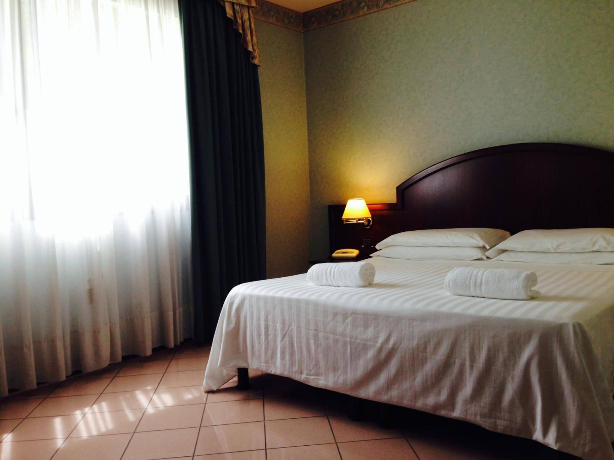 Single Room photo 3