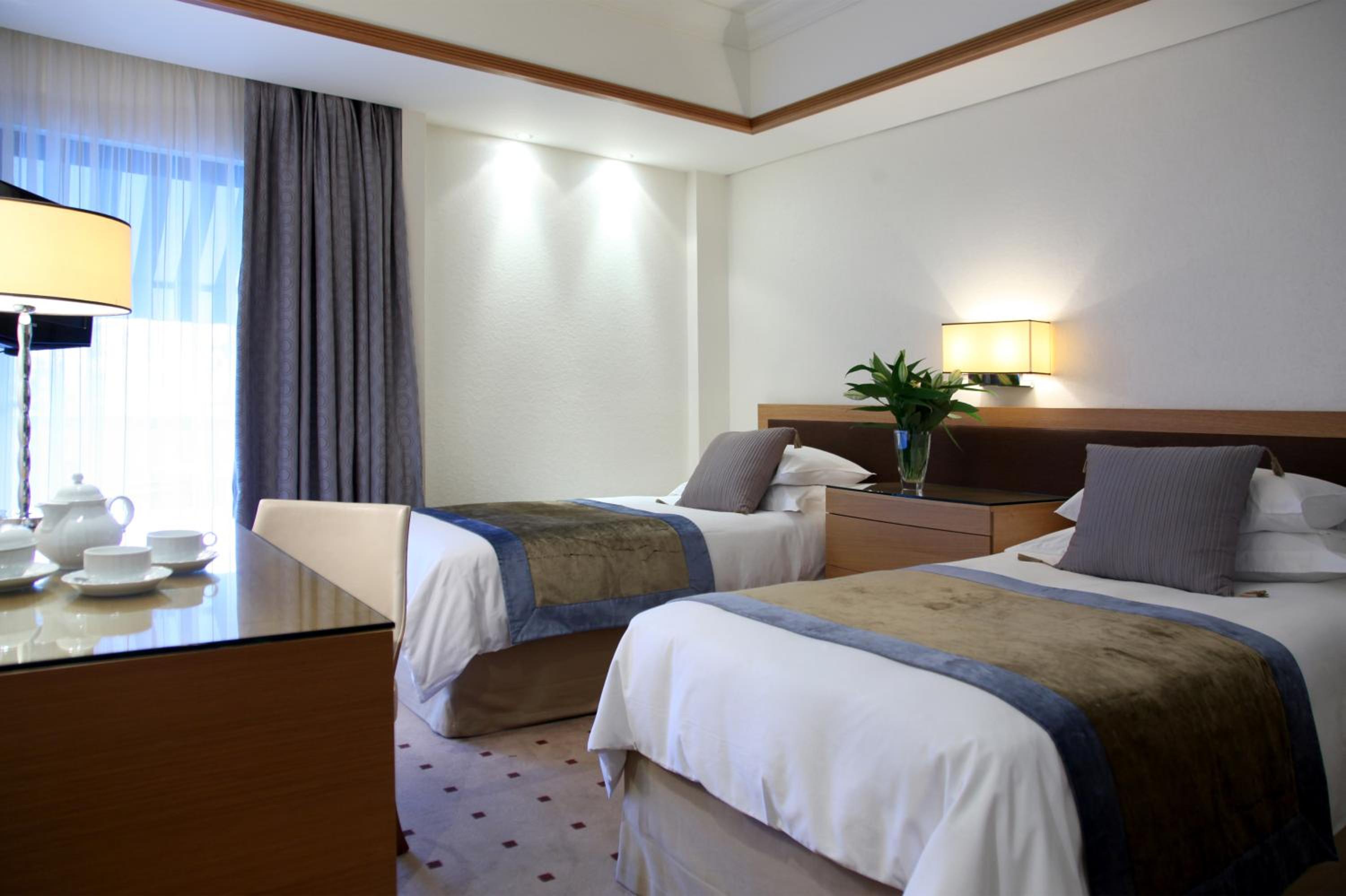 Double room with Hellenistic Walls View - Photo 9
