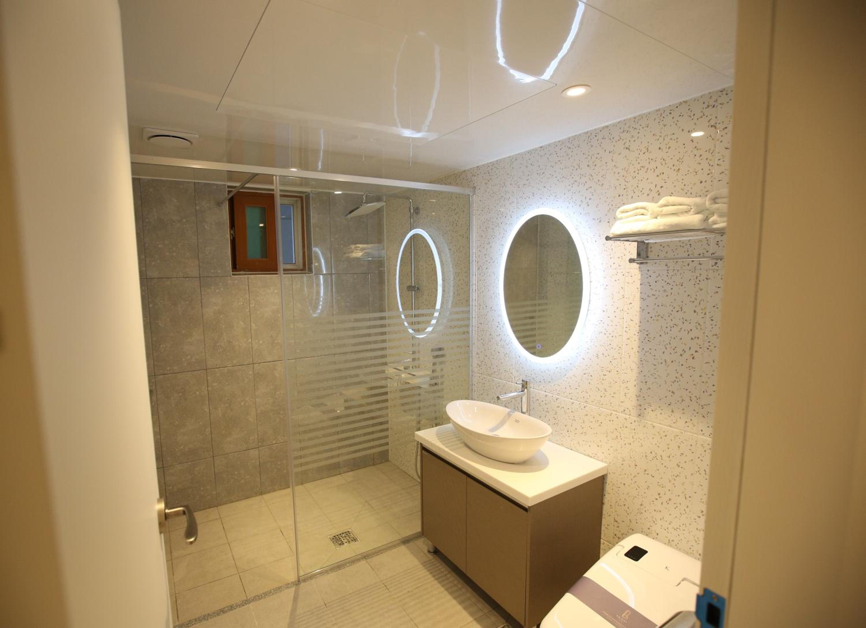 Deluxe Twin Room photo 3