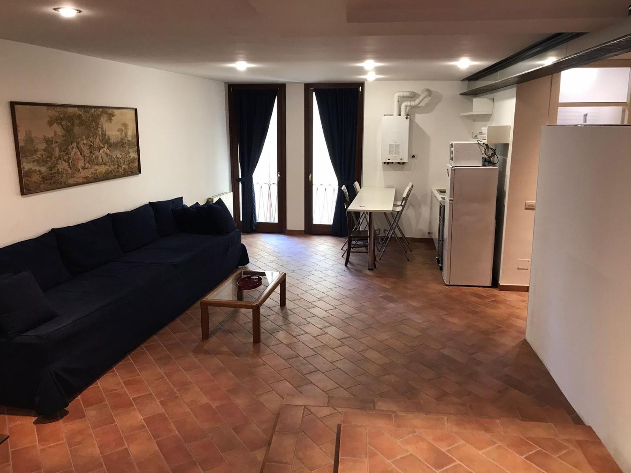 Studio Apartment - Photo 8
