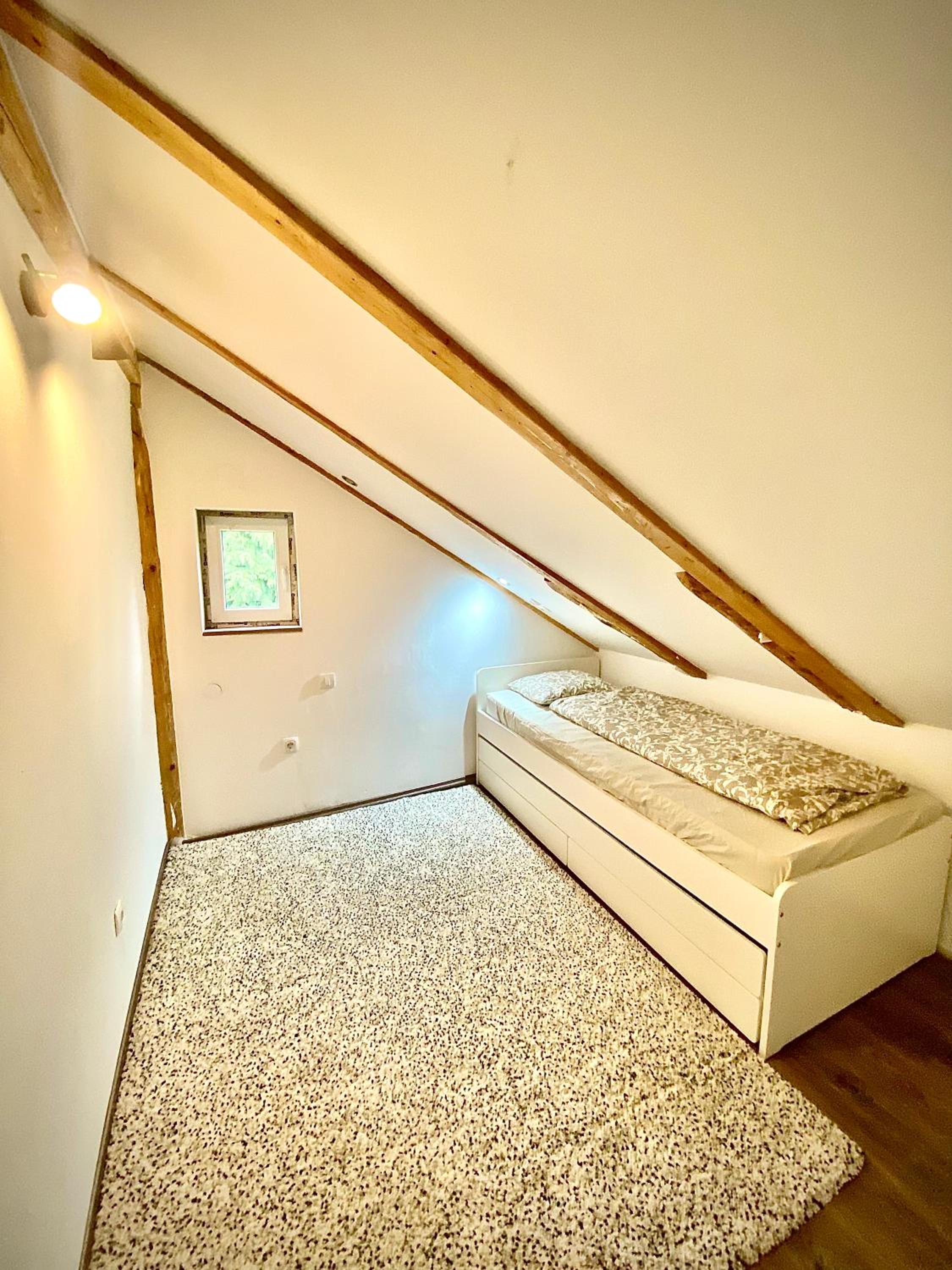 Deluxe Apartment - Photo 2