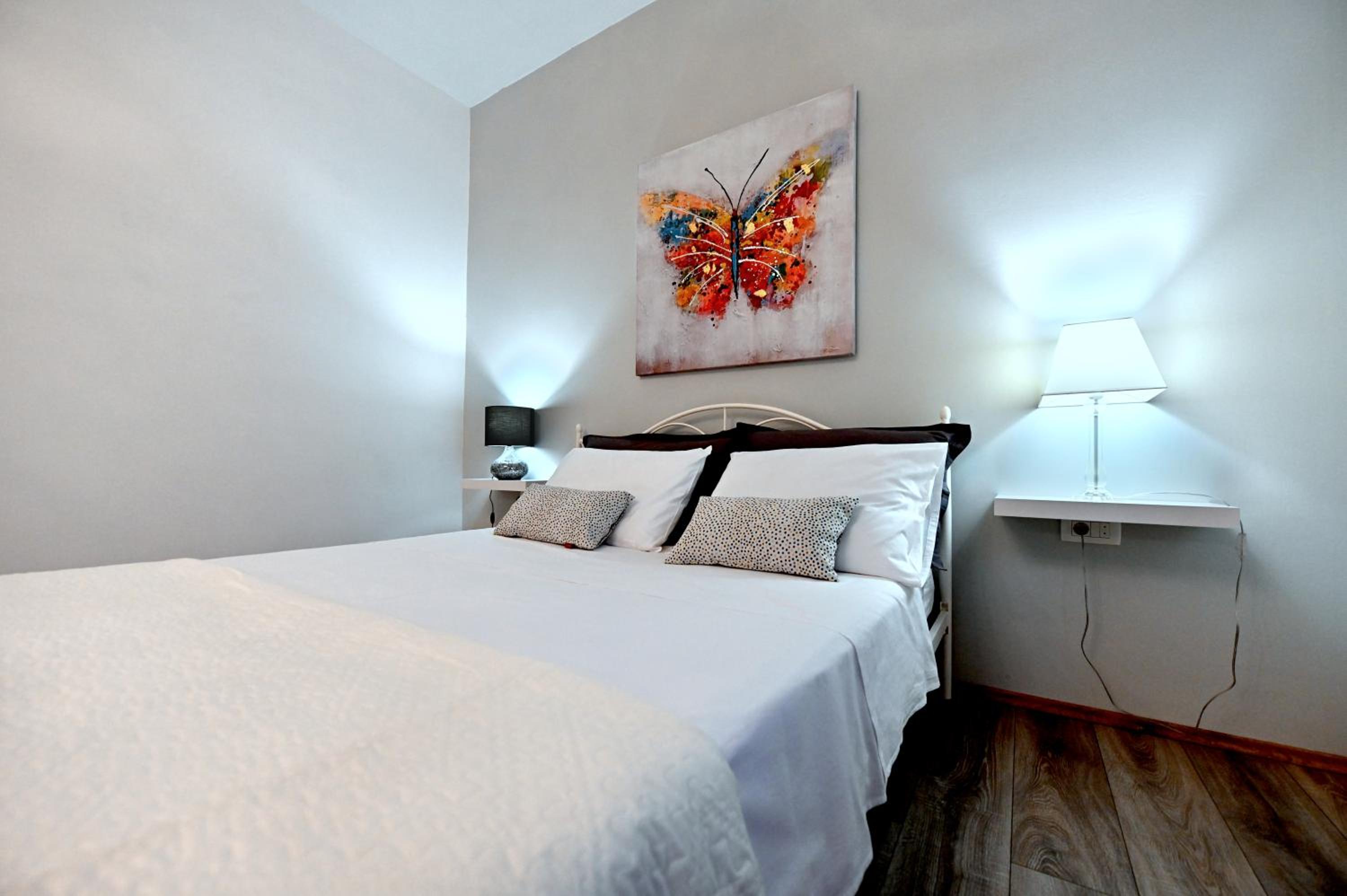 One-Bedroom Apartment - Photo 26