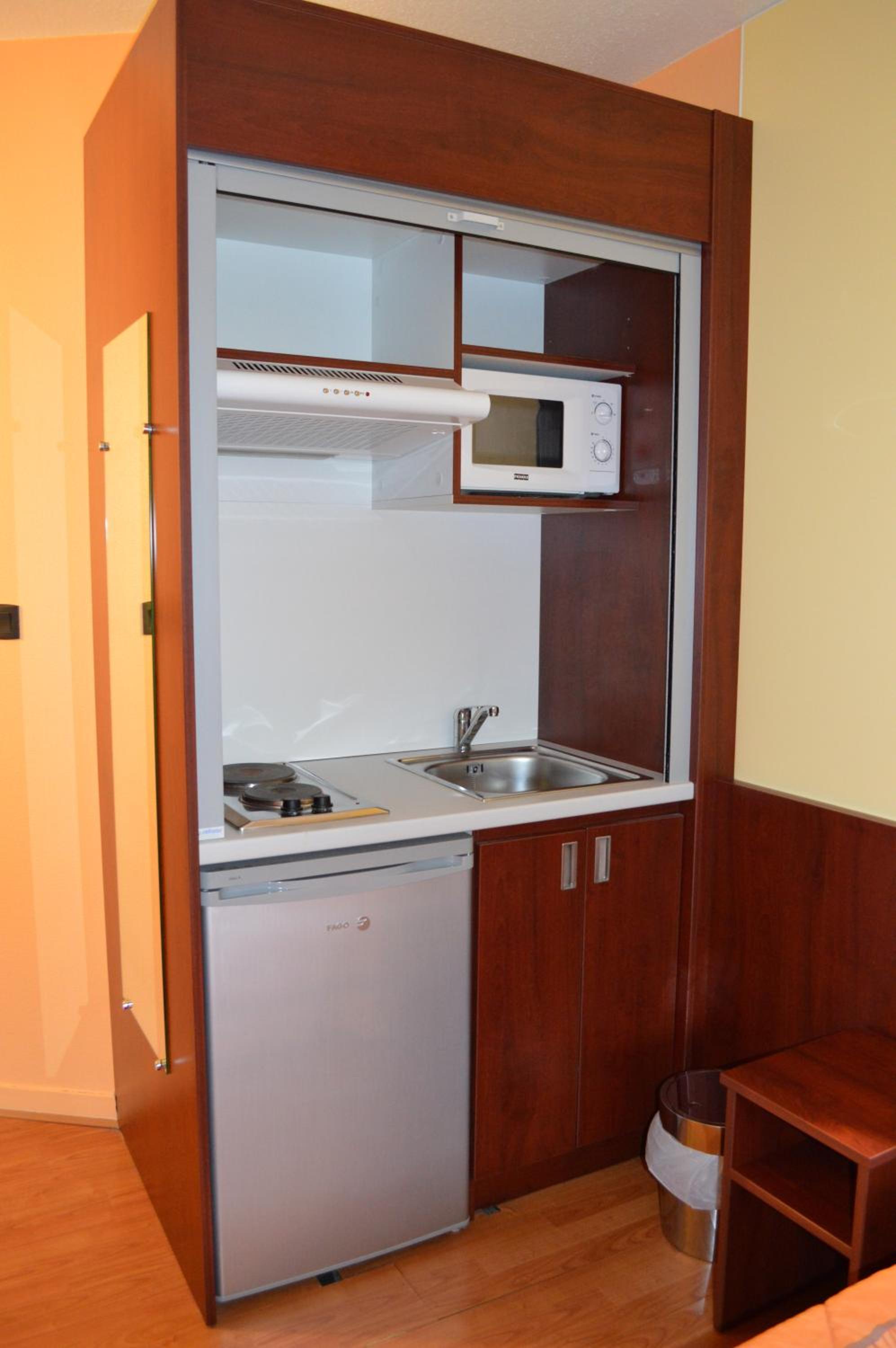 Double Room with Kitchenette - Photo 2
