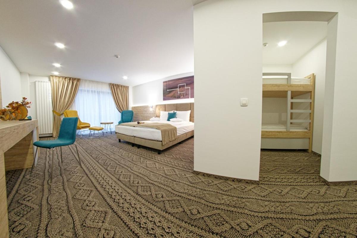Family Double Room - Photo 1