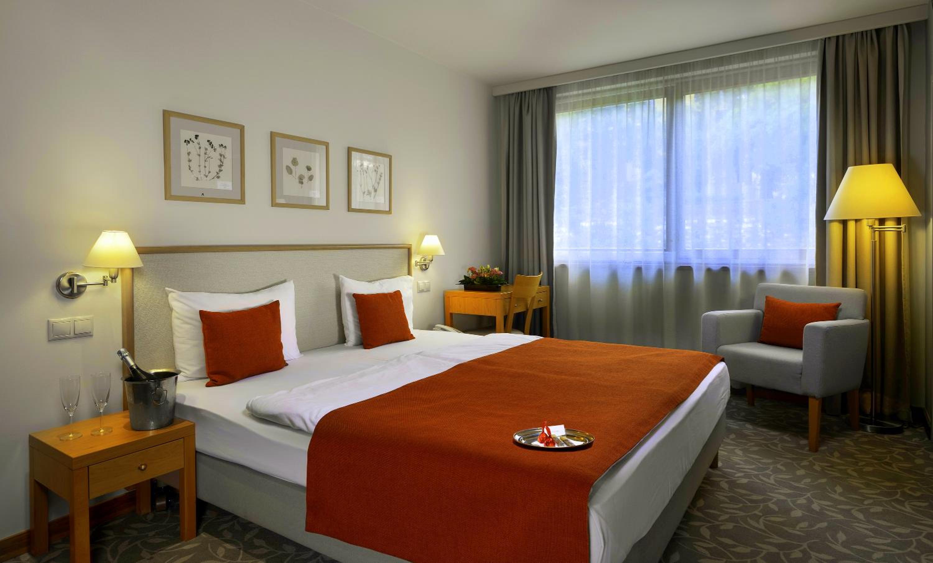 Budget Double Room - Photo 2