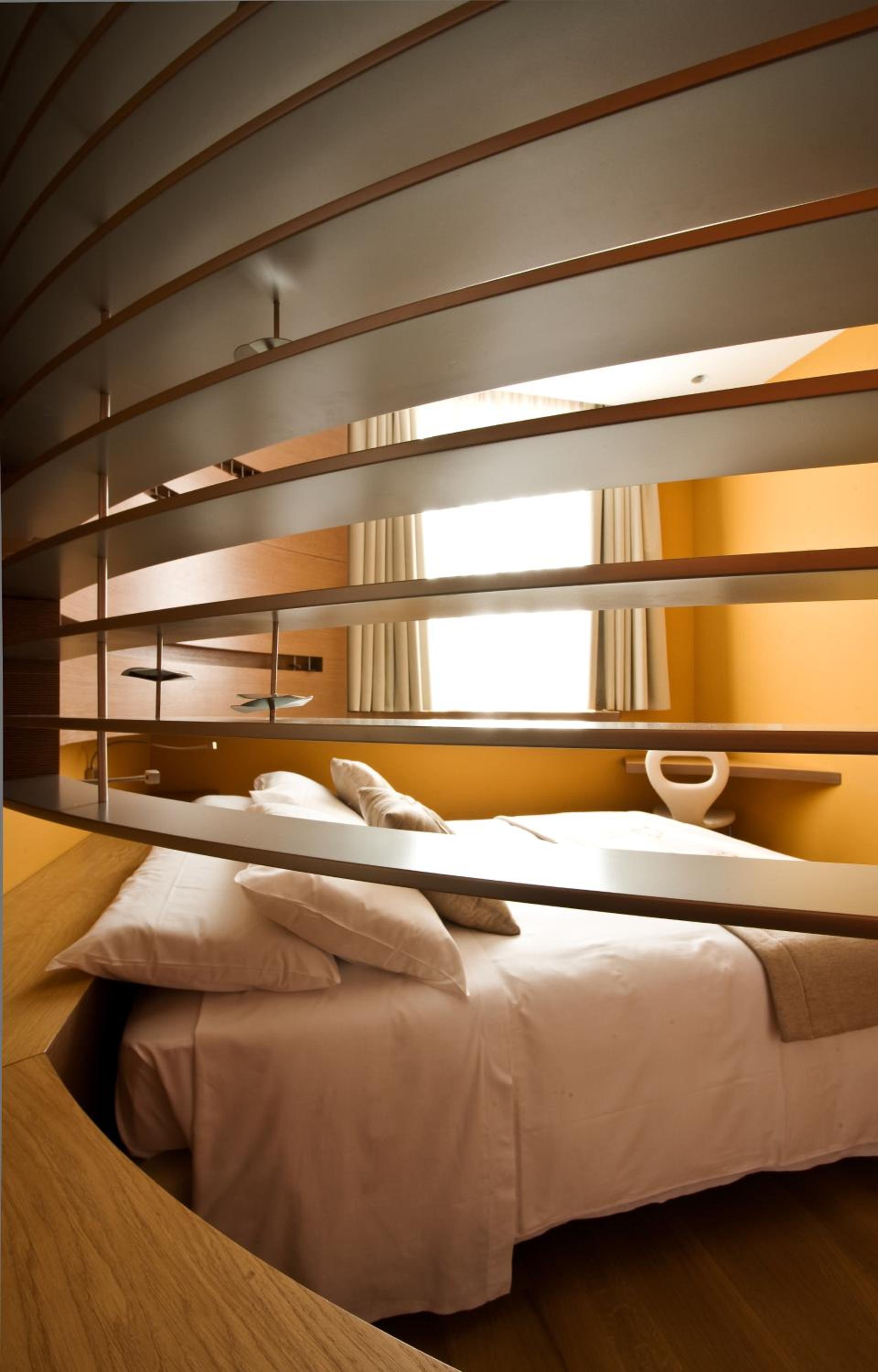 Standard Double or Twin Room - Photo 4