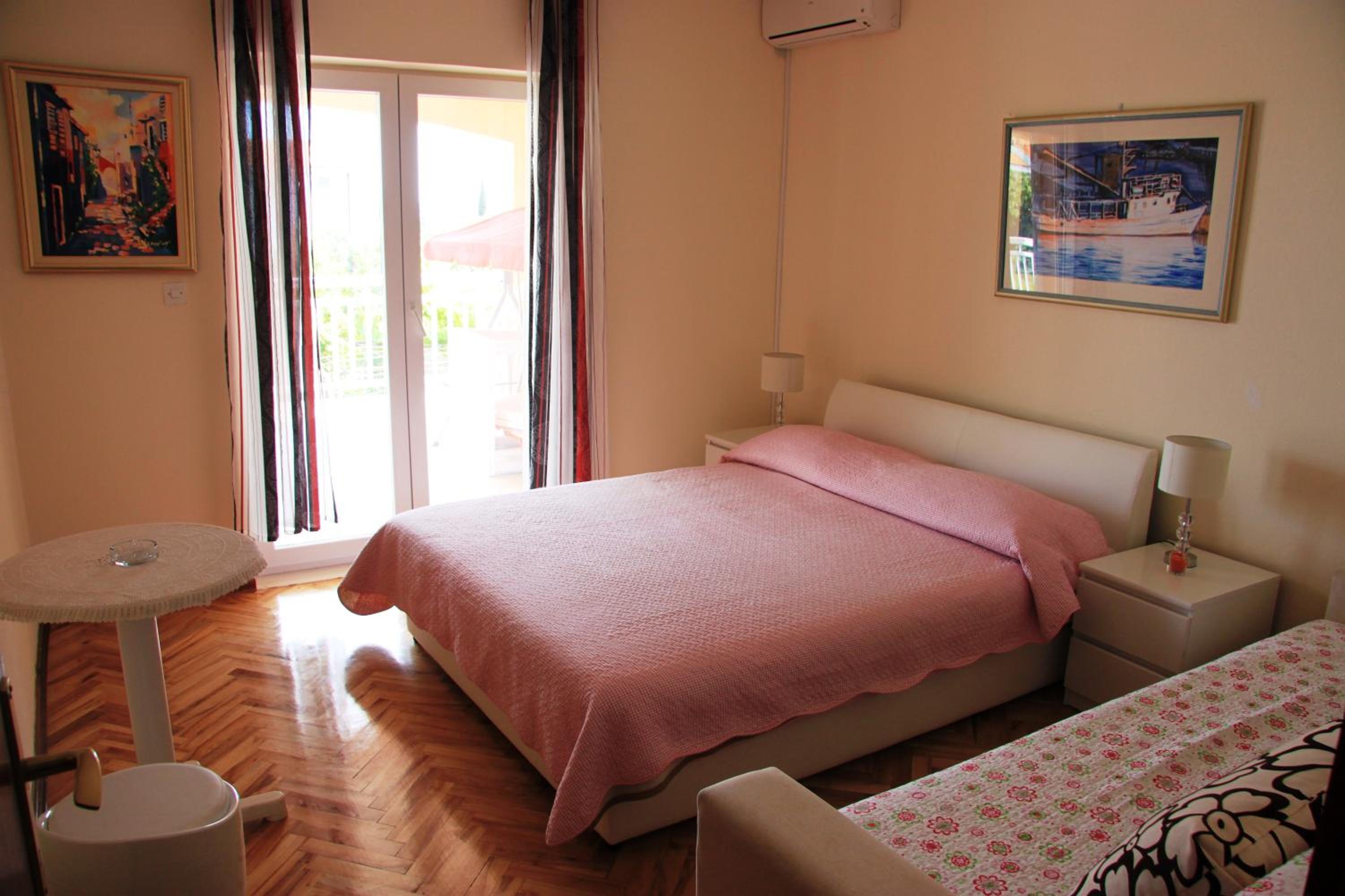Two-Bedroom Apartment with Balcony and Sea View
