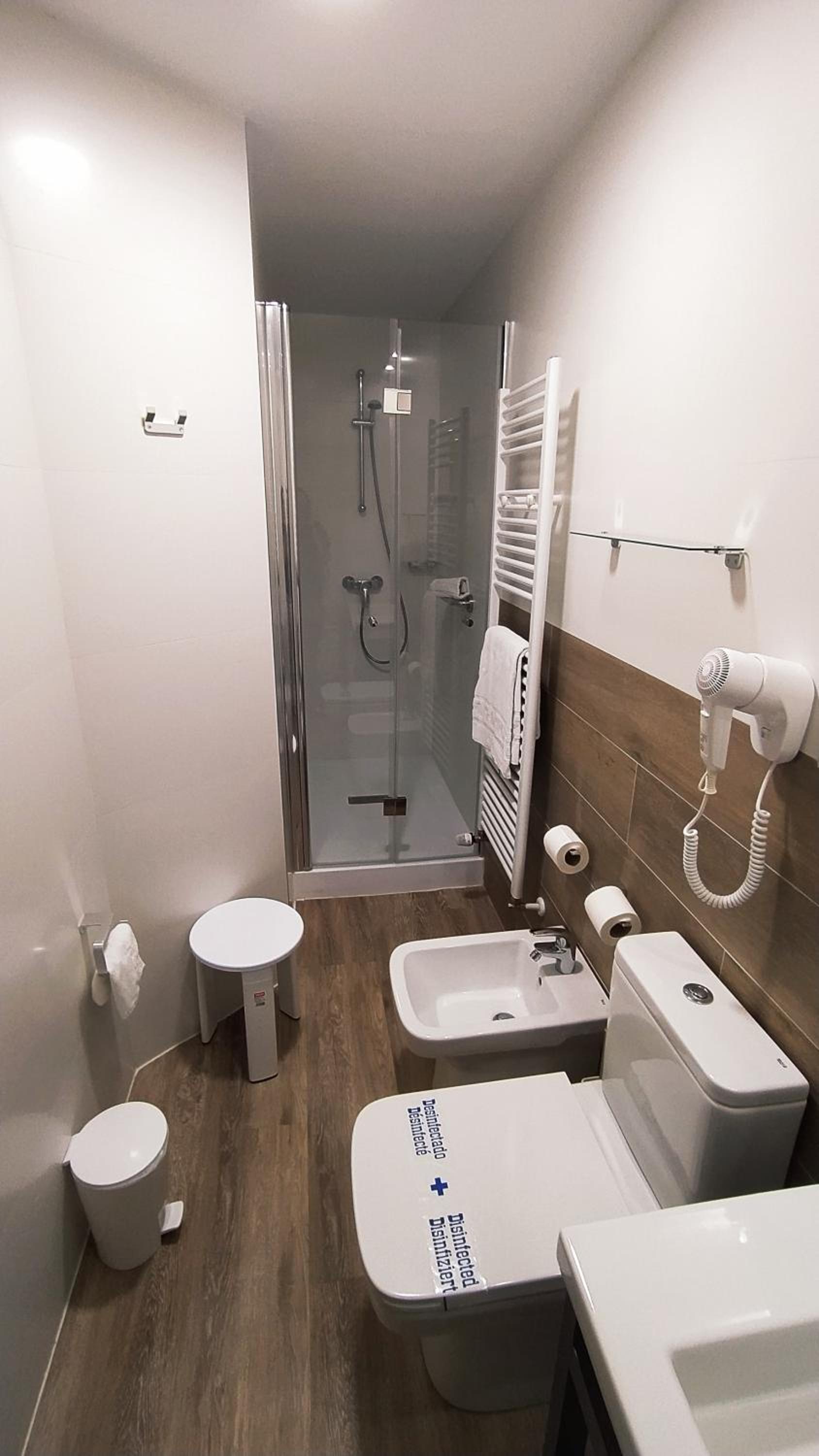 Single Room photo 3