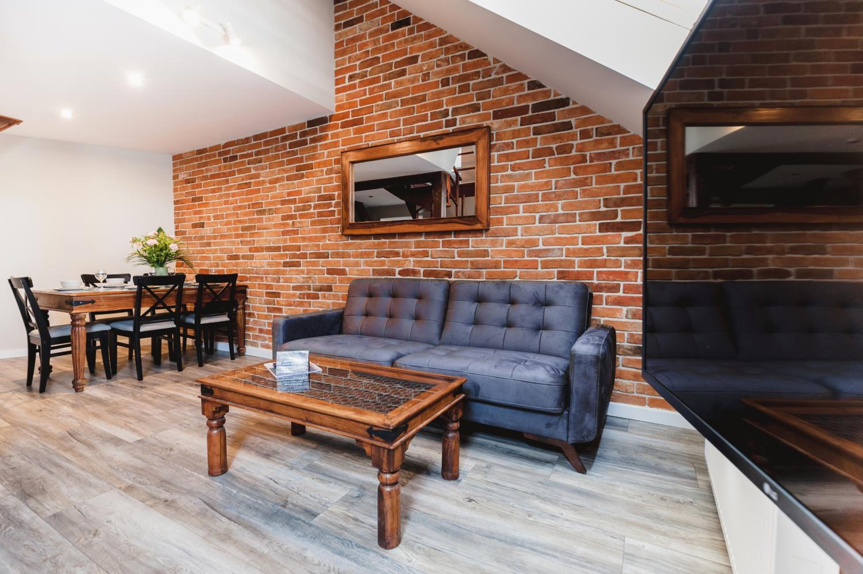 Duplex Apartment - Photo 23