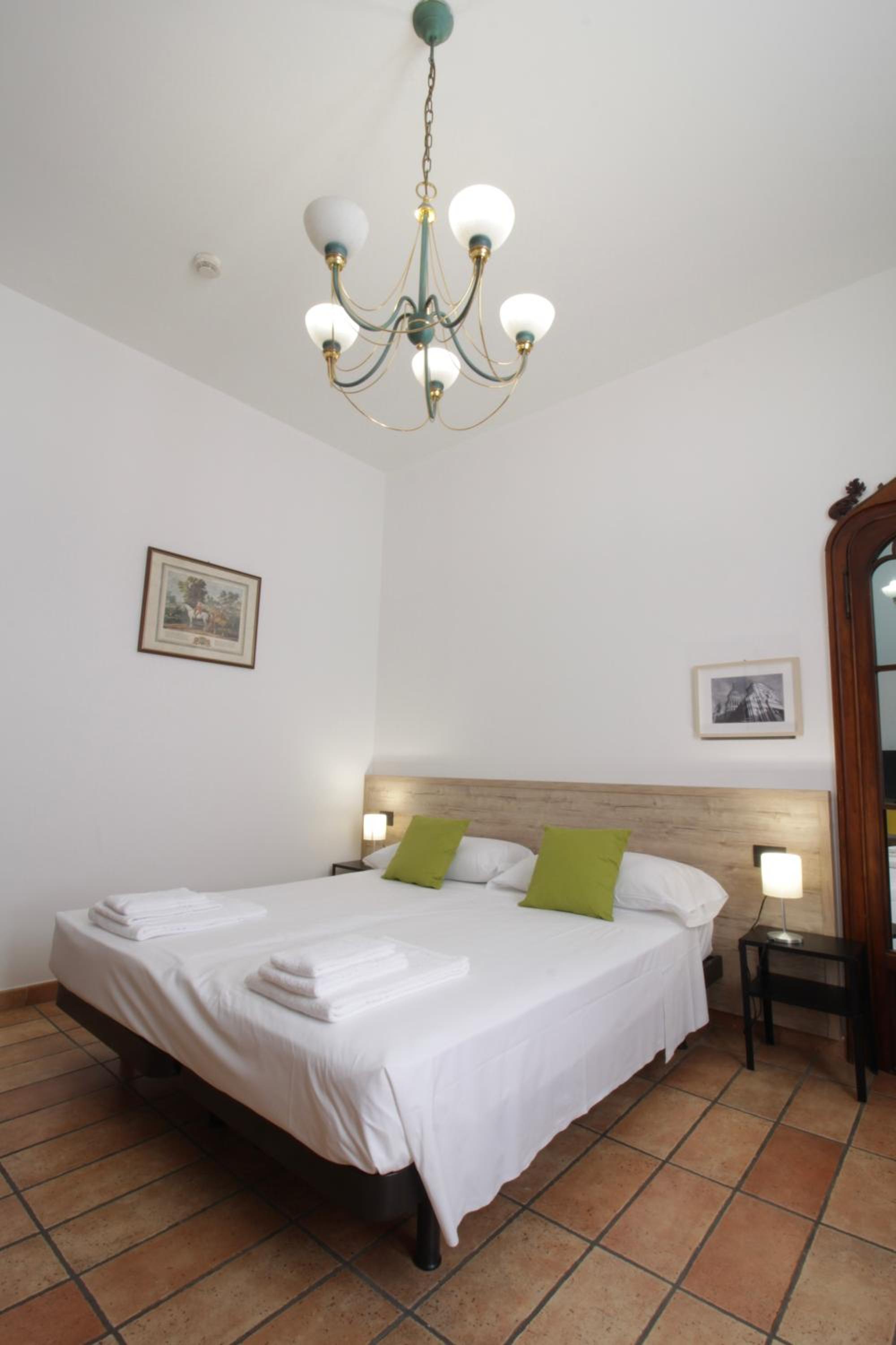 Superior Double or Twin Room - Photo 18