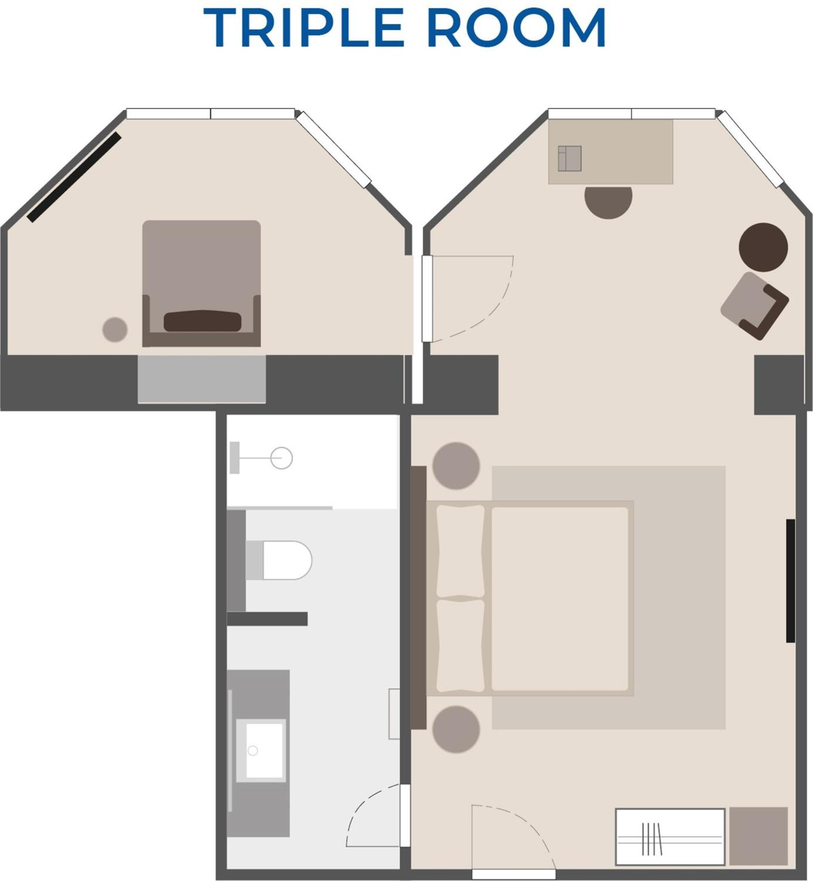 Triple Room thumbnail 5