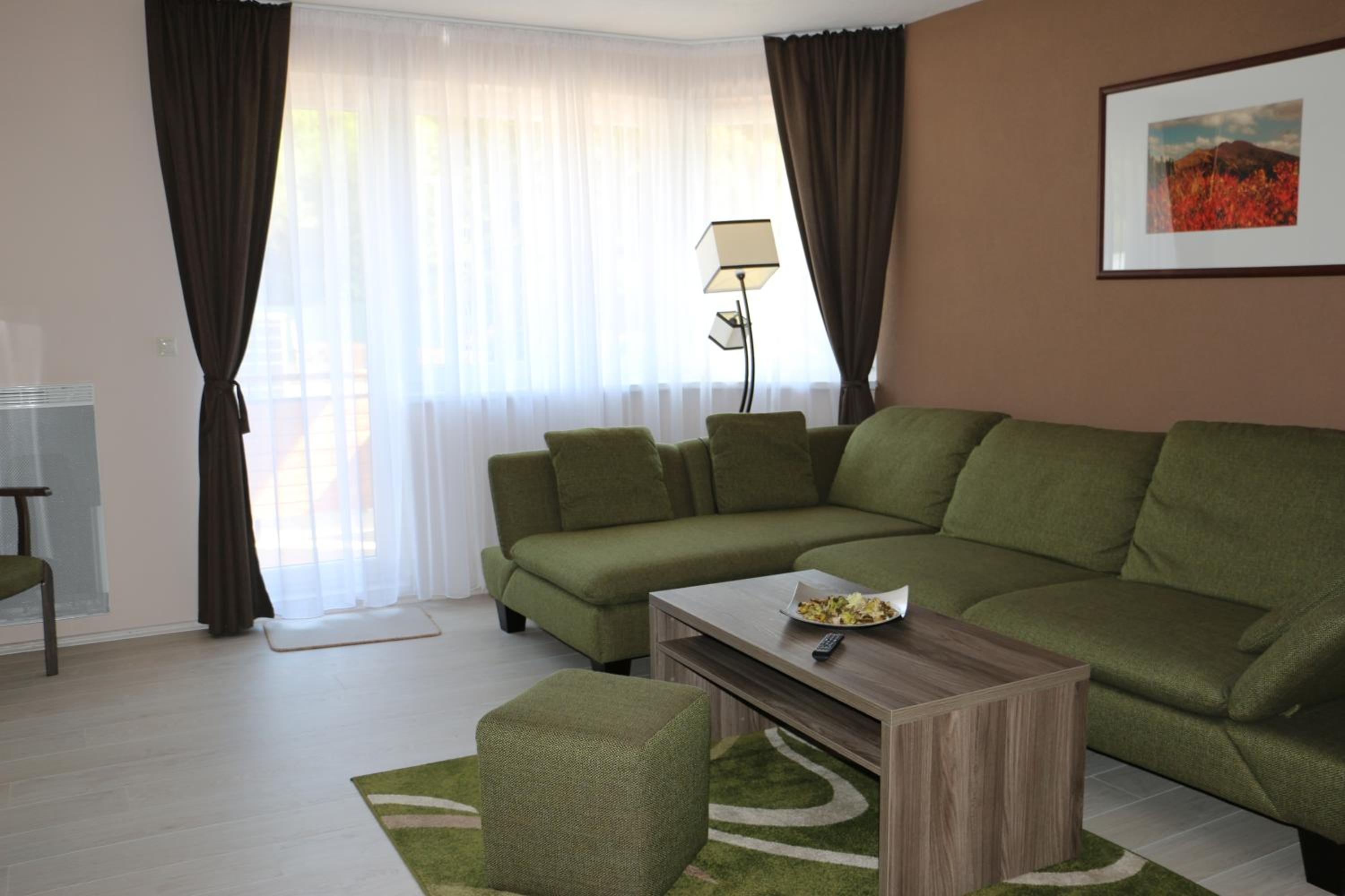 Large Duplex Apartment with Kids Corner - Photo 1