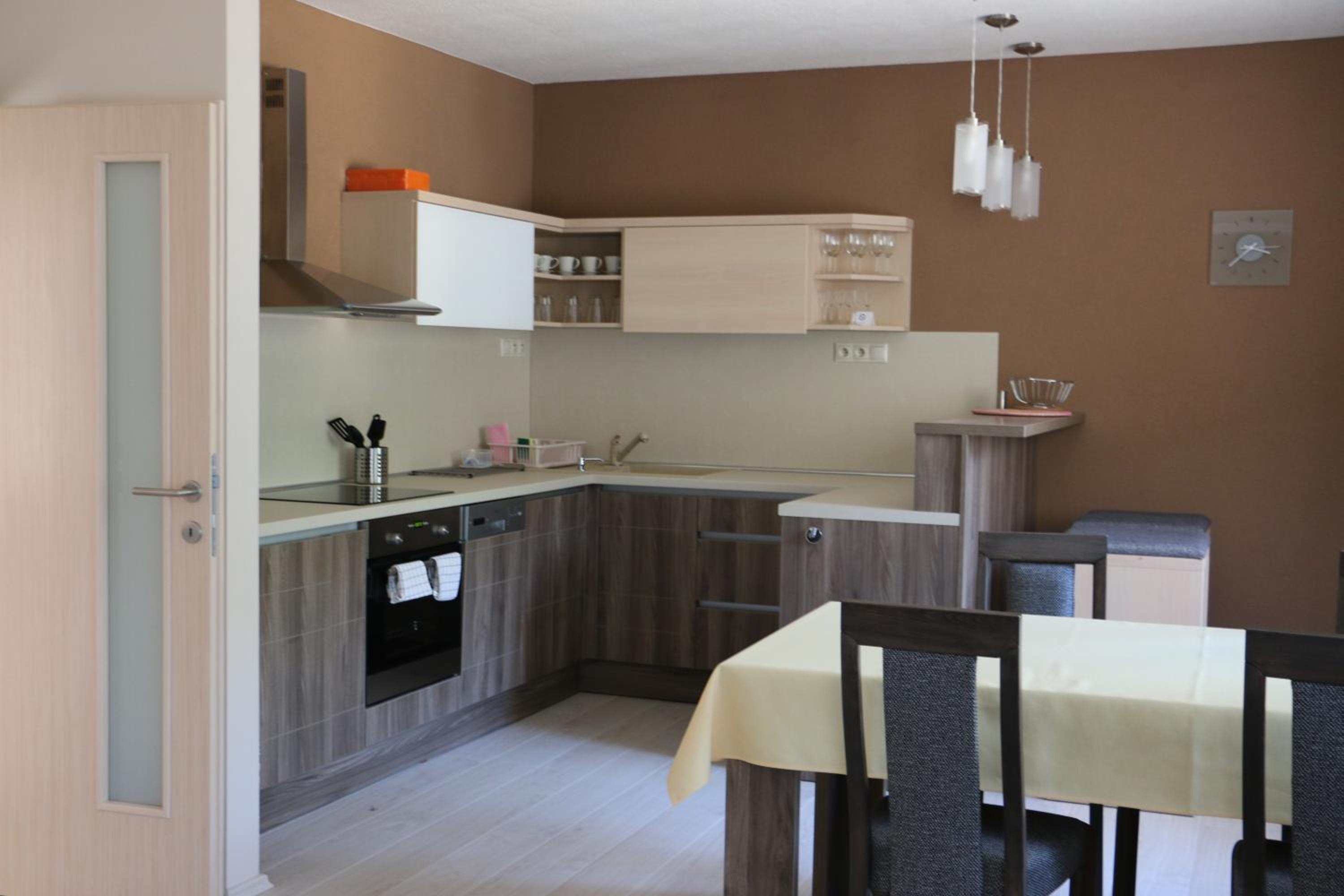 Two-Bedroom Apartment - Photo 6