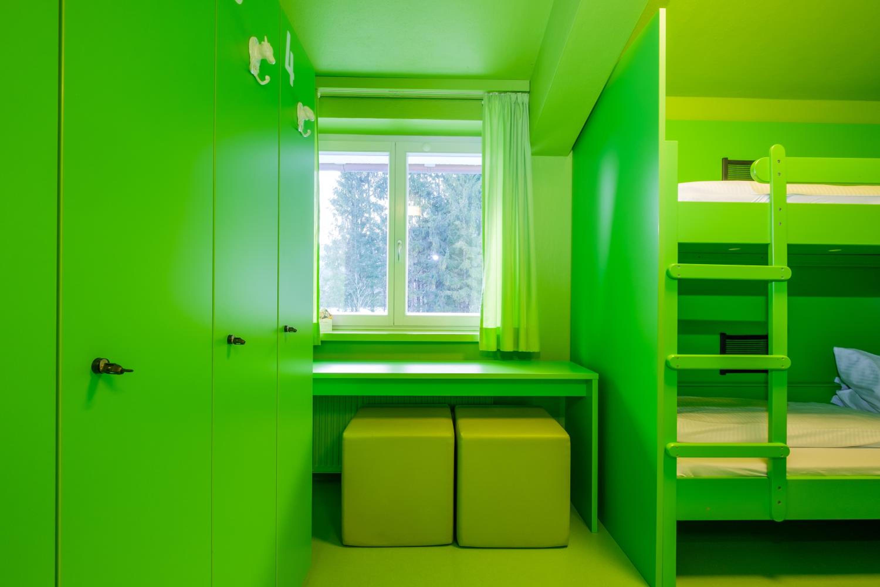 Quadruple Room with Shower - Photo 2