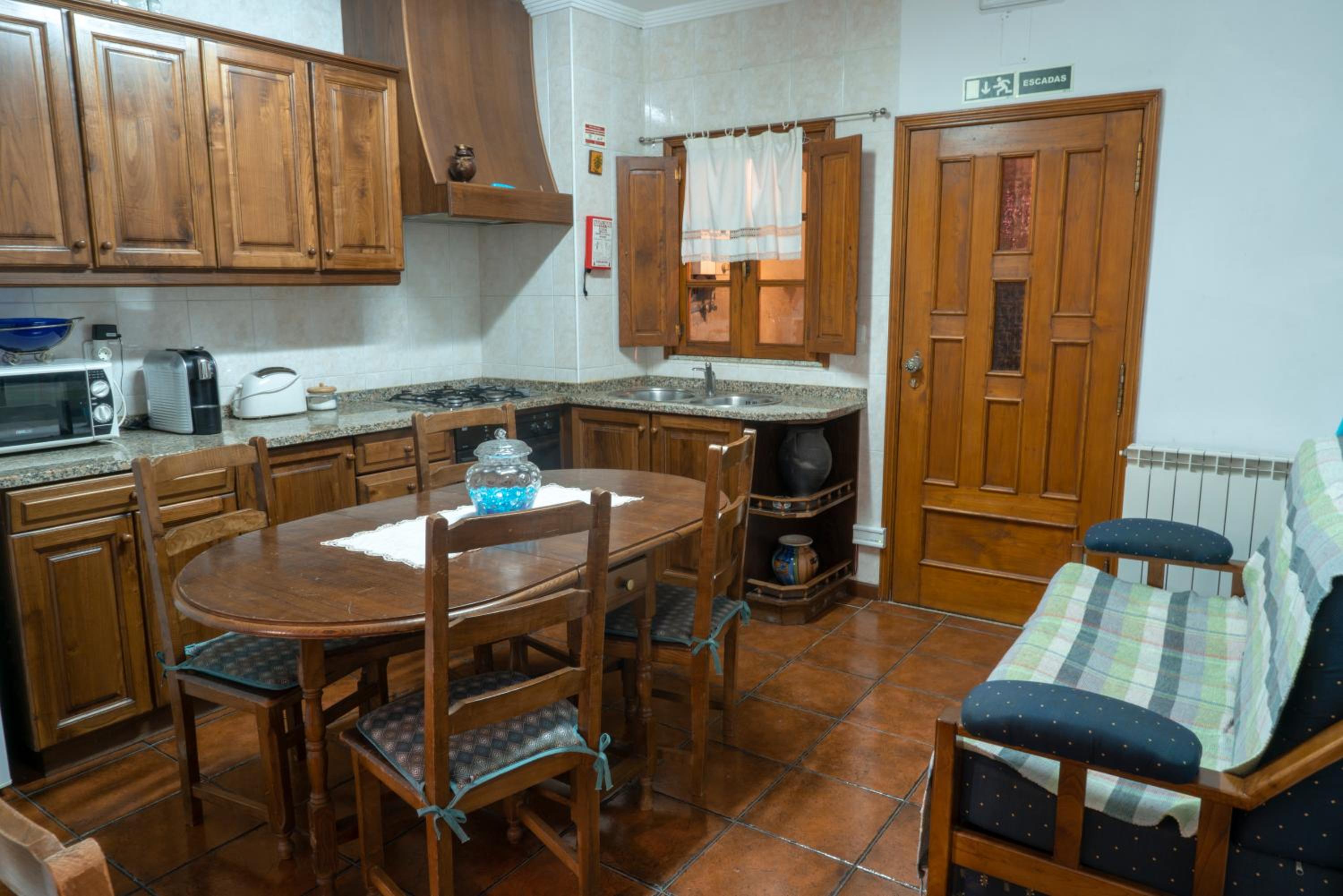 Two-Bedroom House - Photo 11