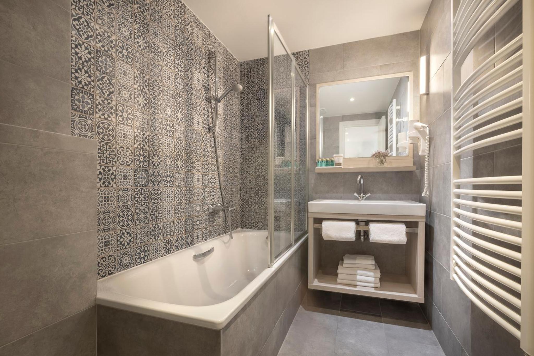 Superior Double Room with Balcony and Sea View photo 2