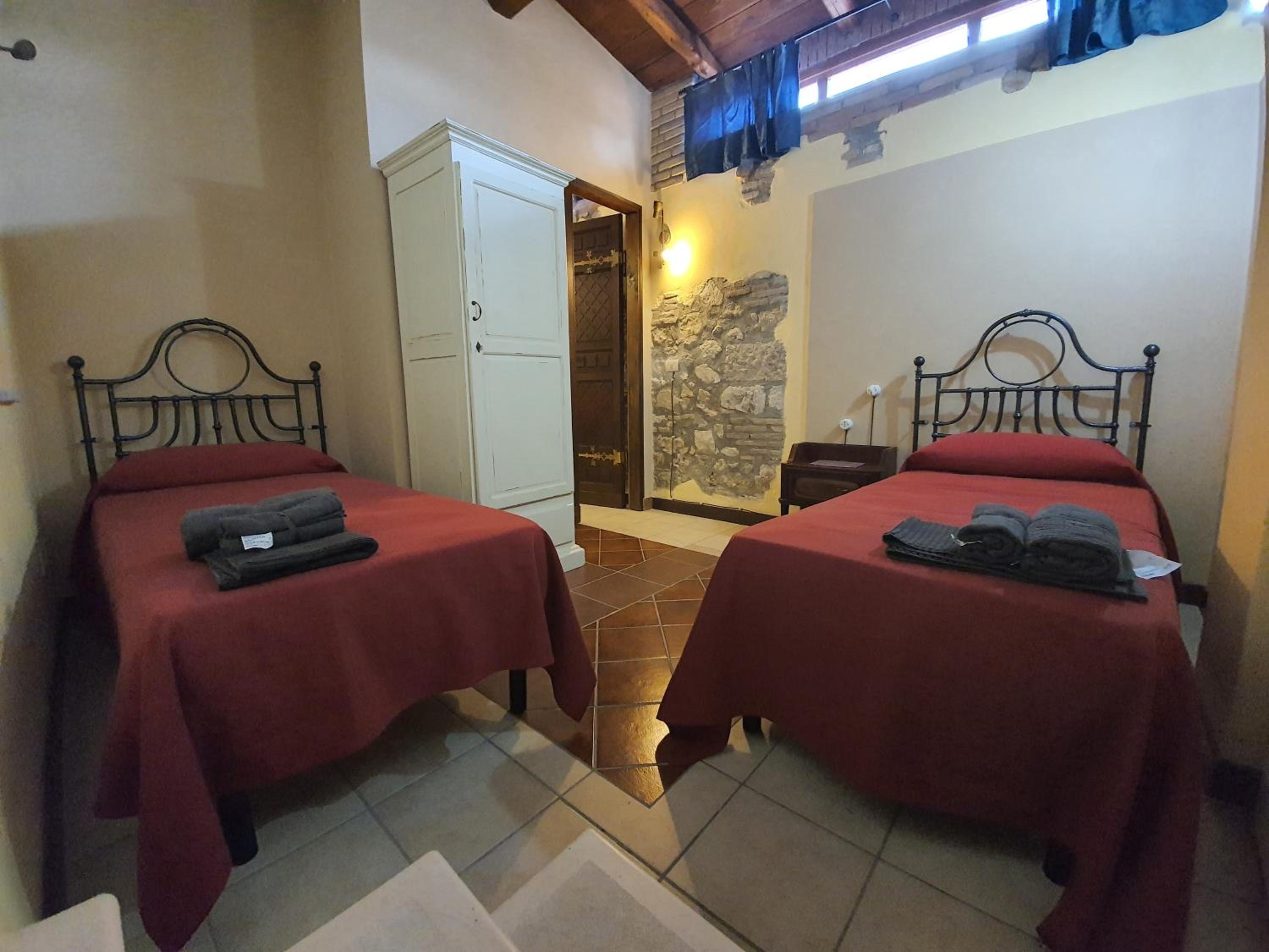 Double or Twin Room photo 1