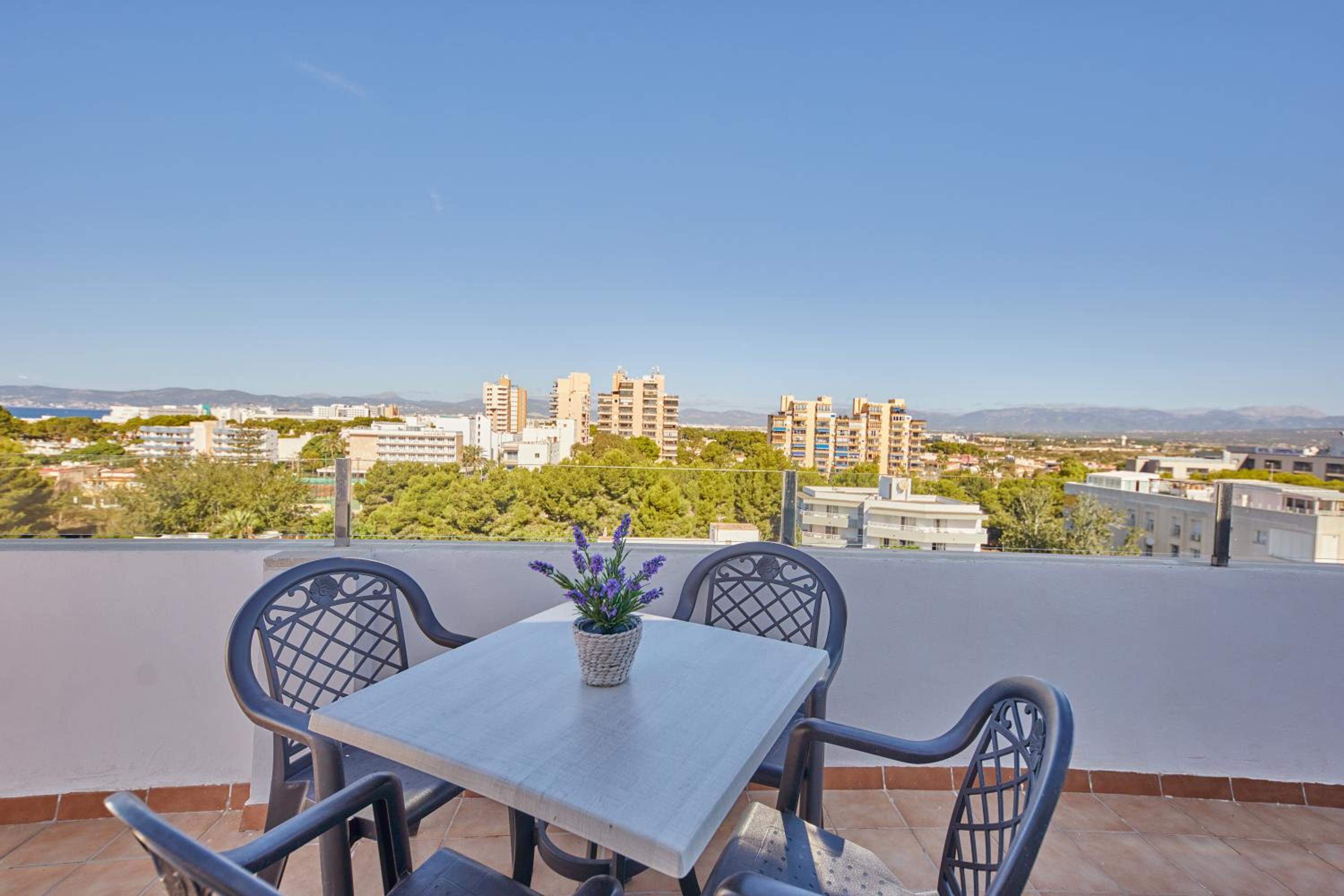 Apartamento con vista al mar