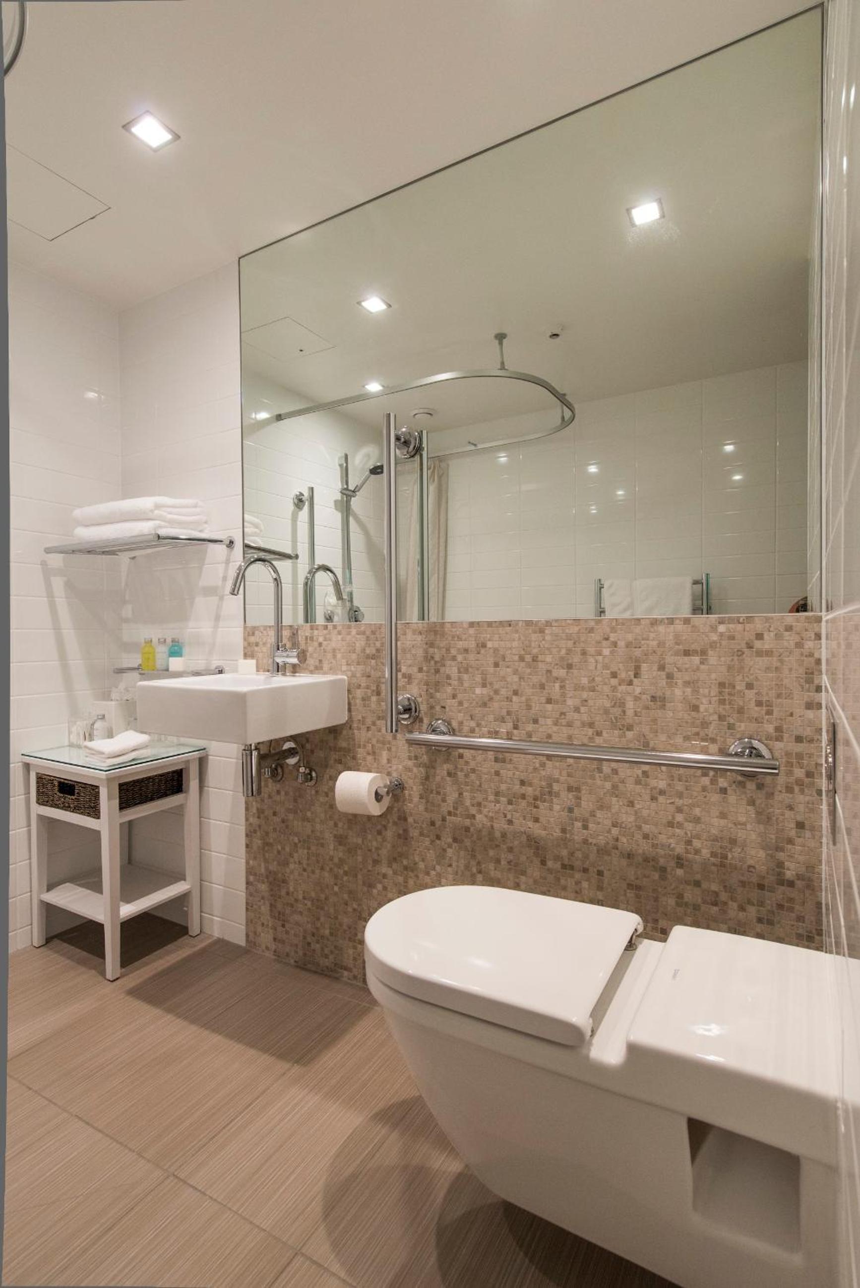 Executive Room photo 2