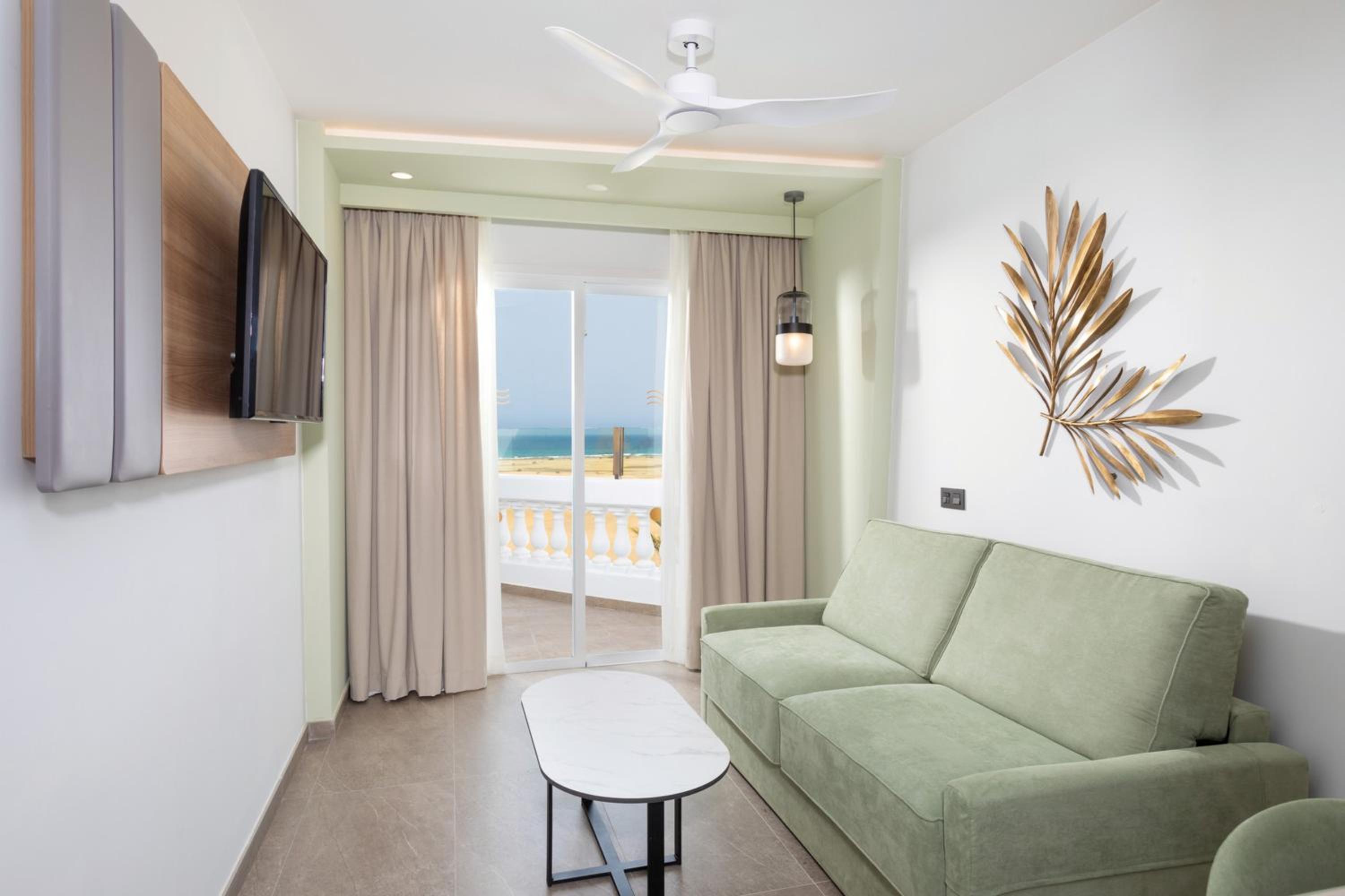 Superior Junior Suite photo 2