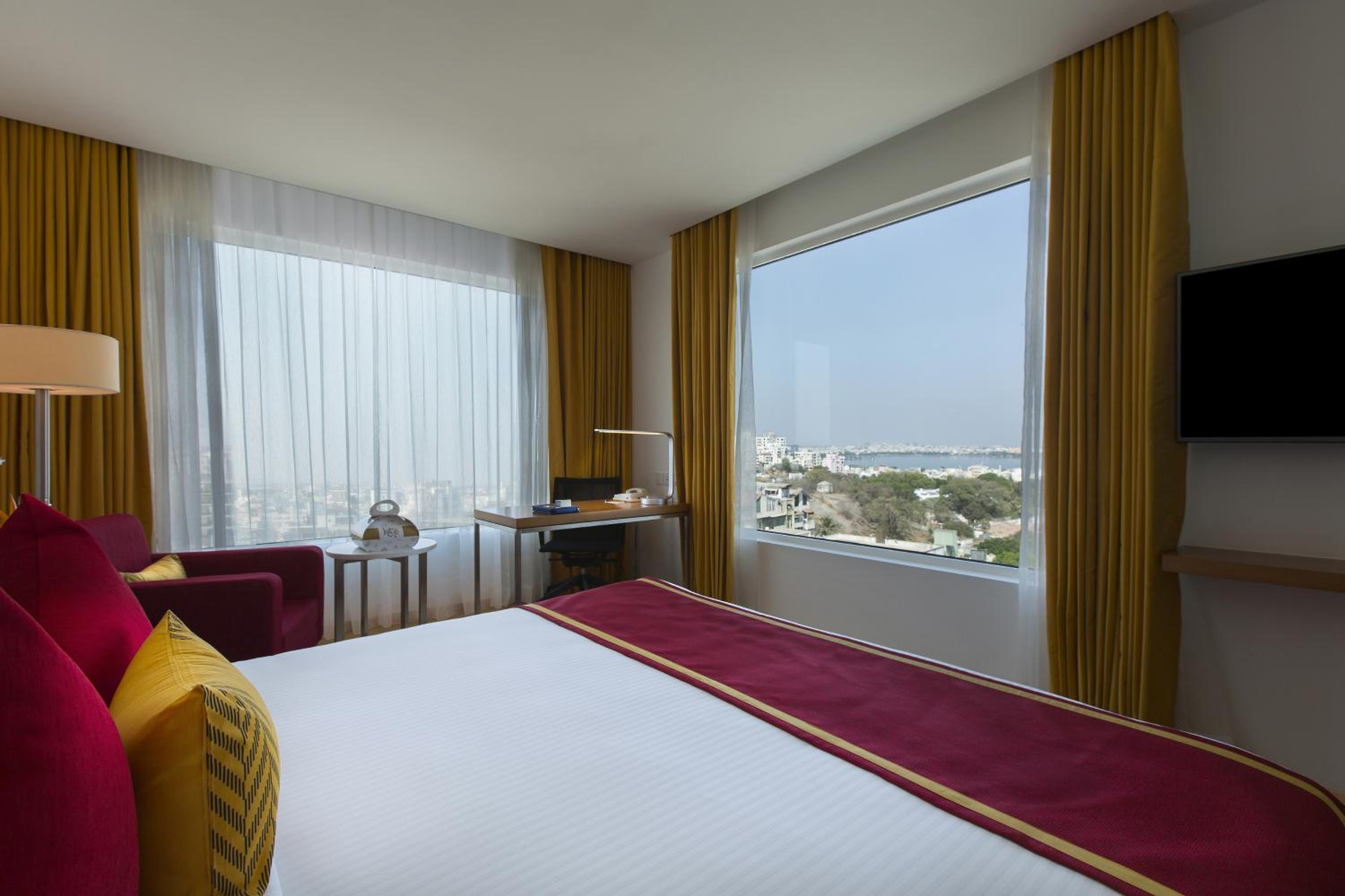 Twin Room with Lake View