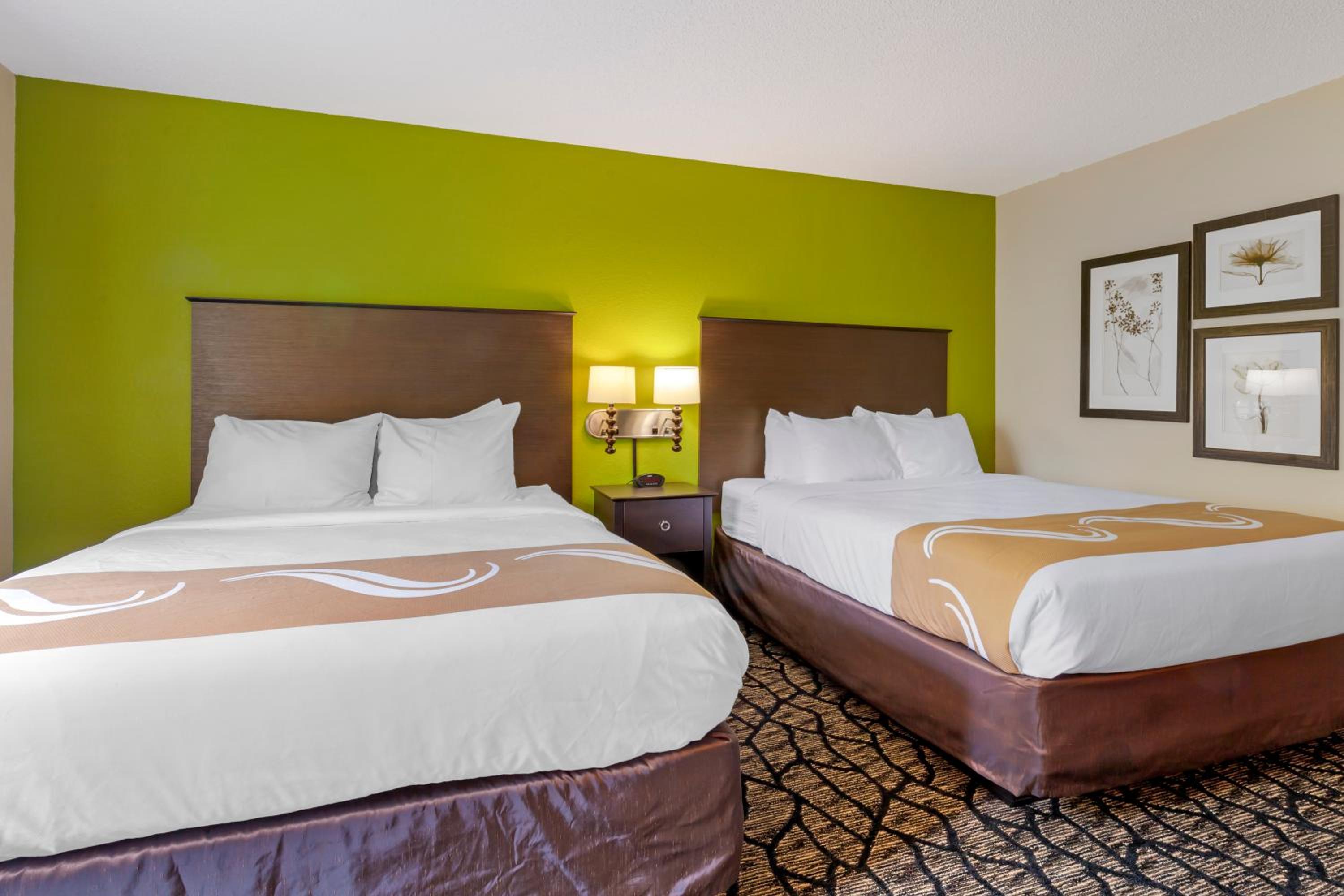 Standard Queen Room with Two Queen Beds - Non Smoking  photo 1