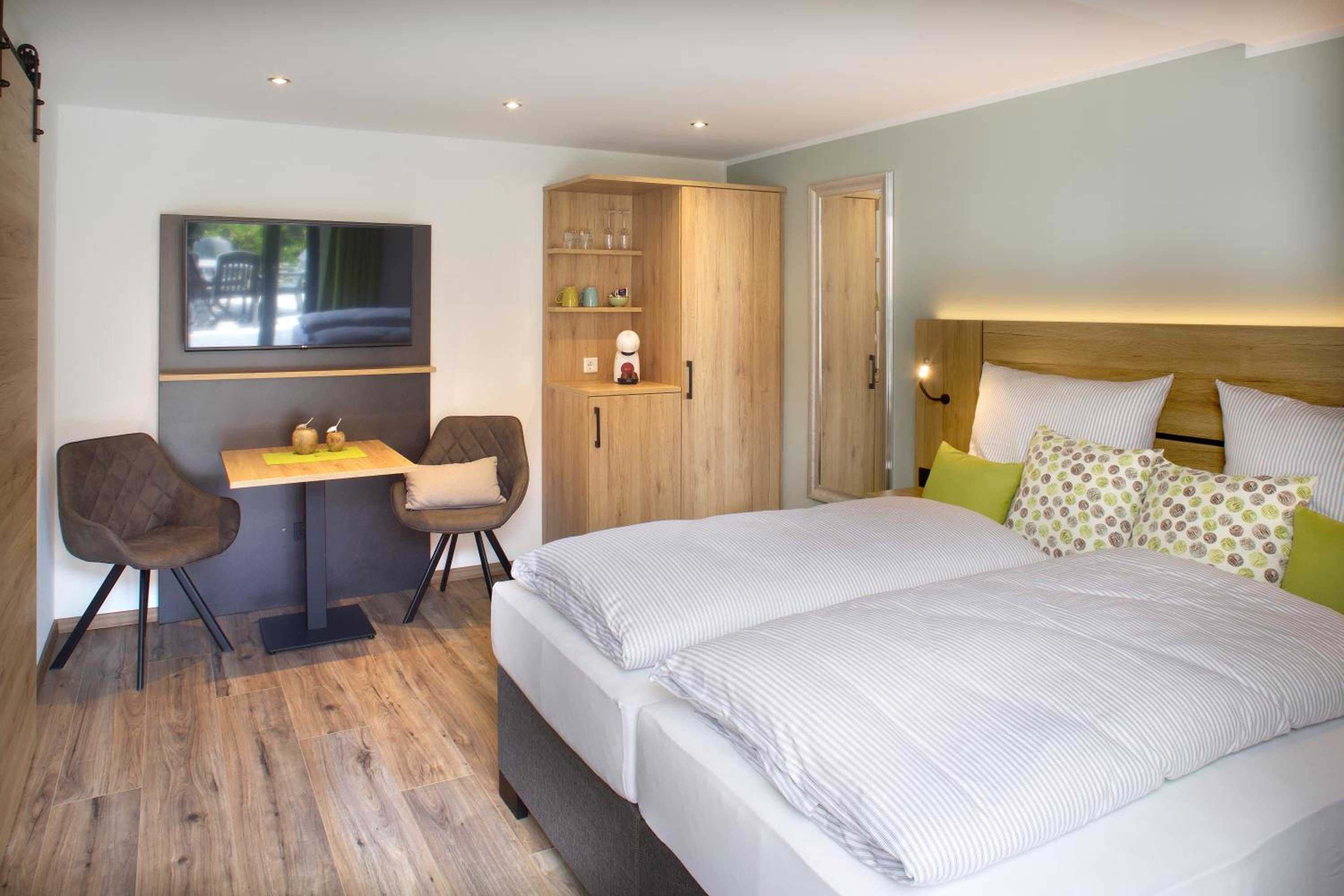 Standard Double Room - Photo 4