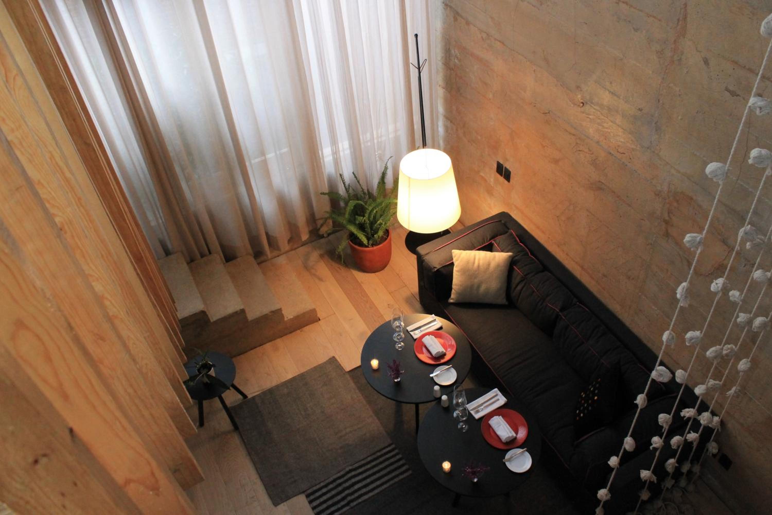 Suite - Photo 4