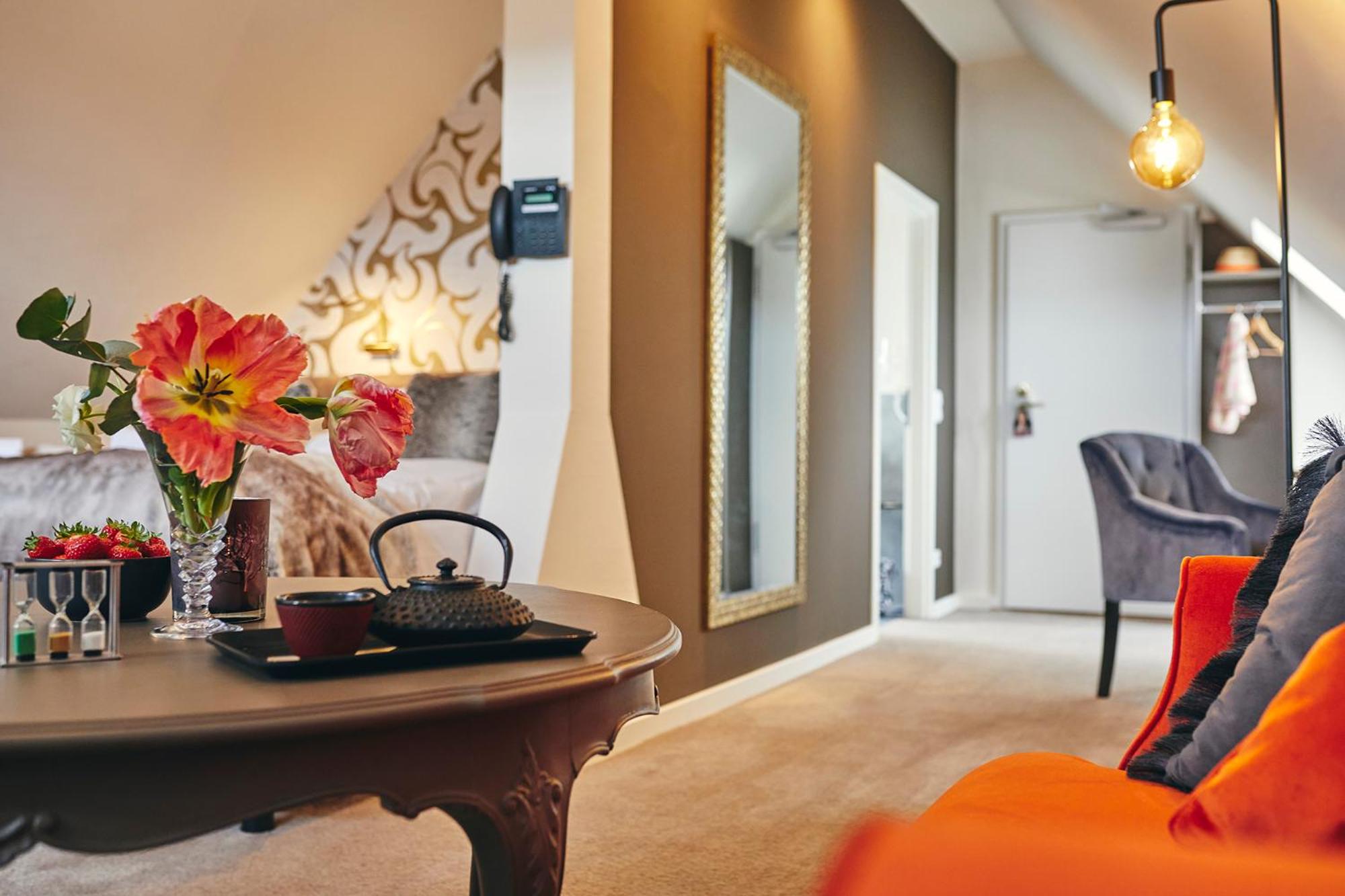 Romantic Suite - Photo 9