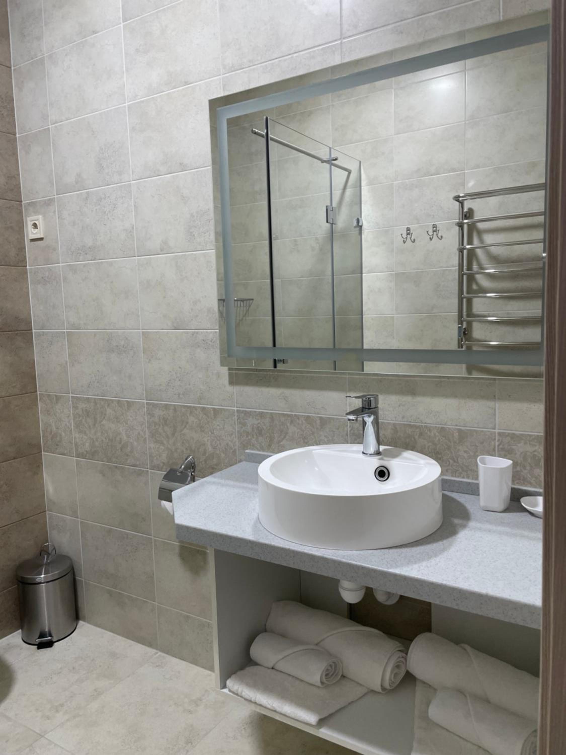 Double or Twin Room photo 3