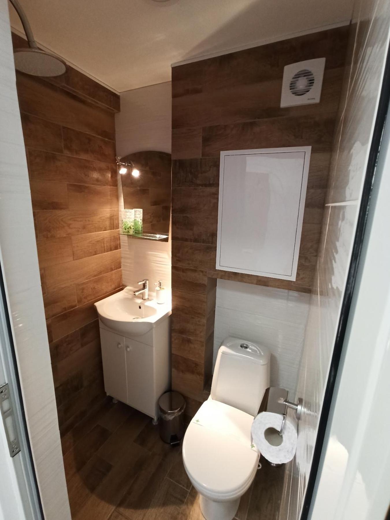One-Bedroom Apartment - Photo 15