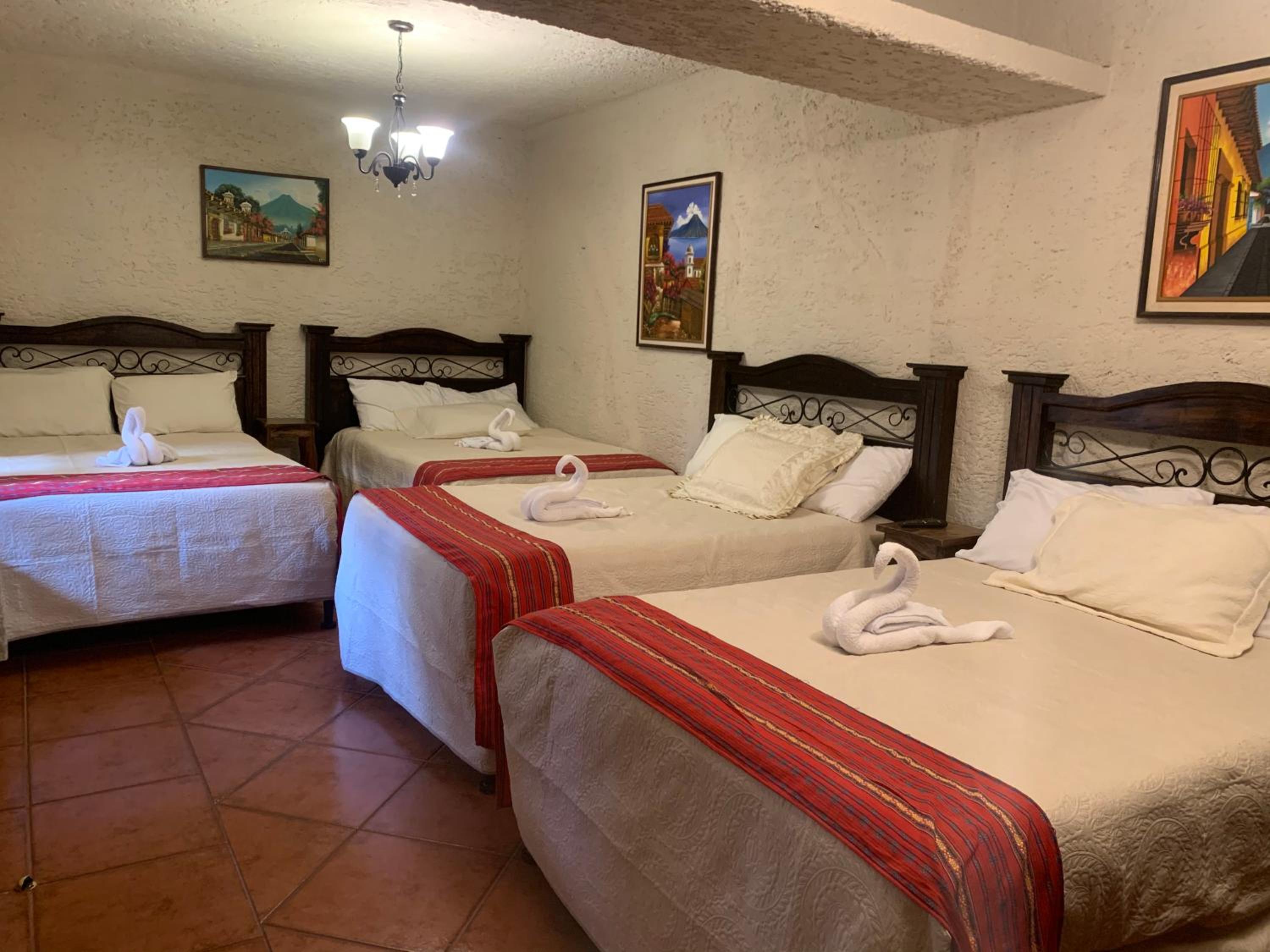 Quadruple Room with Private Bathroom