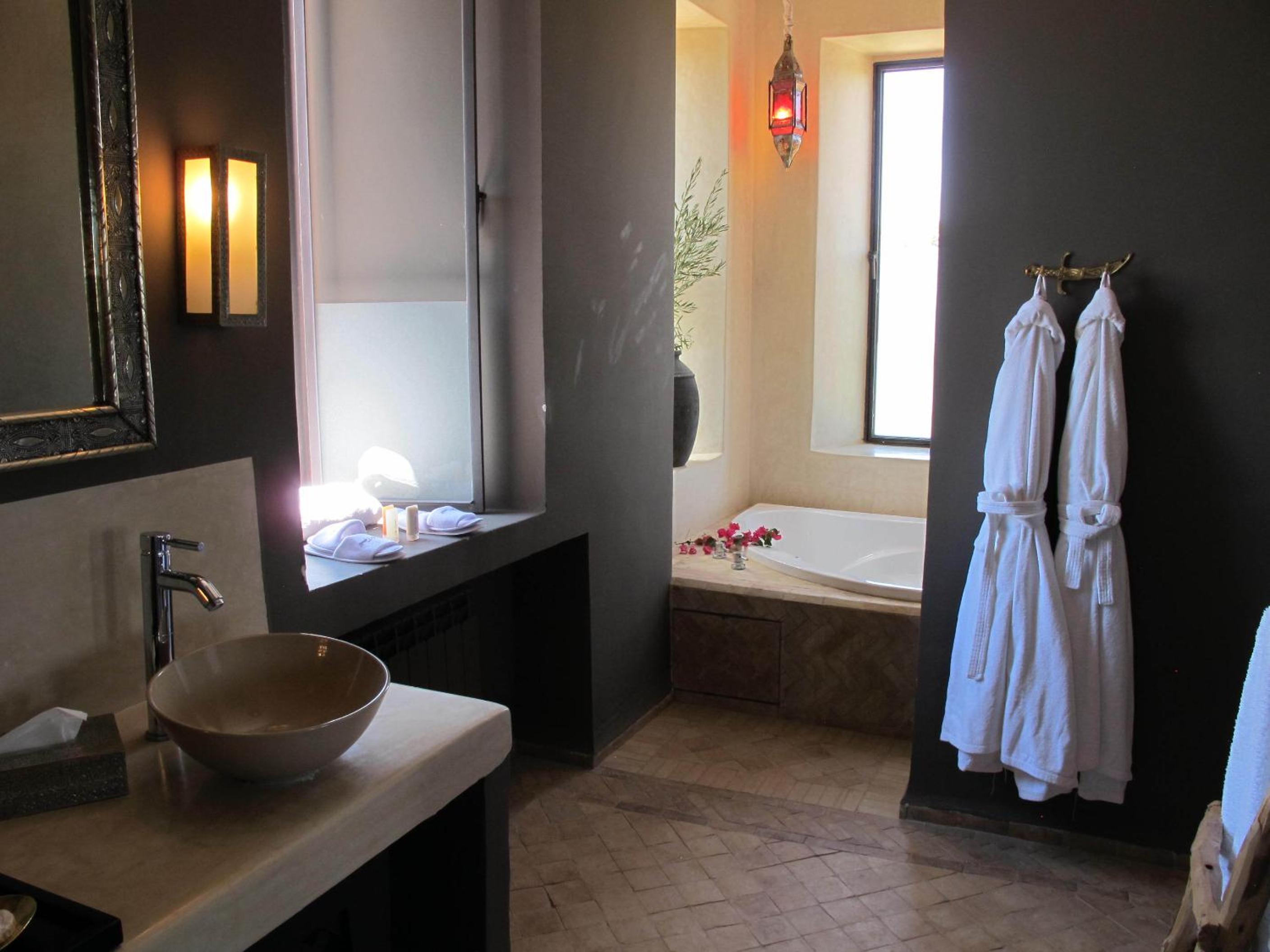 Deluxe Suite photo 3