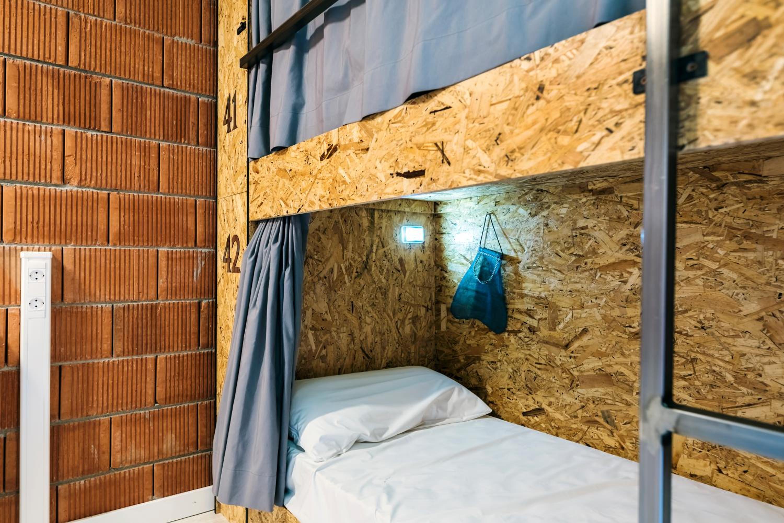 Bed in 10-Bed Mixed Dormitory Room