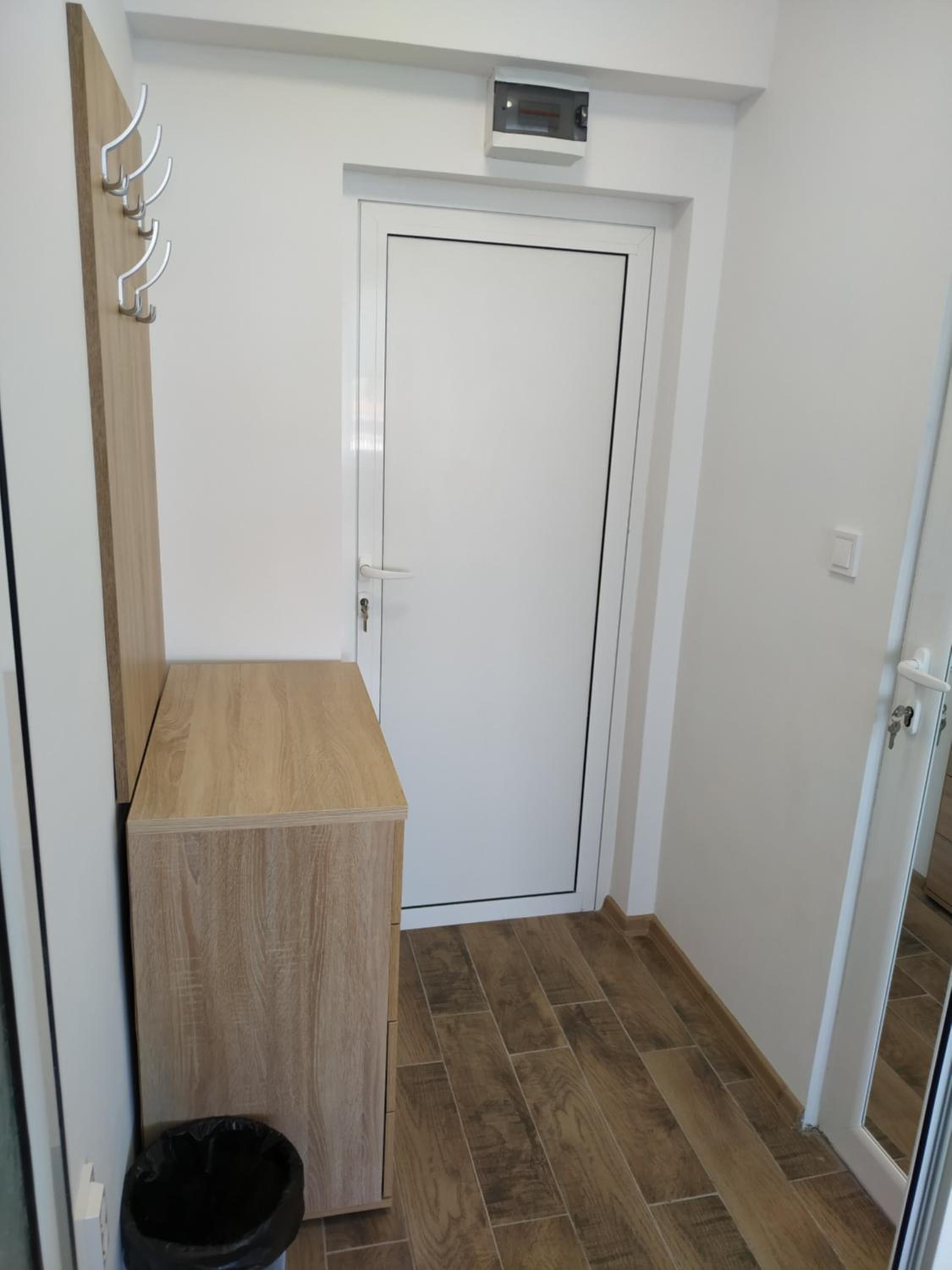 One-Bedroom Apartment - Photo 18