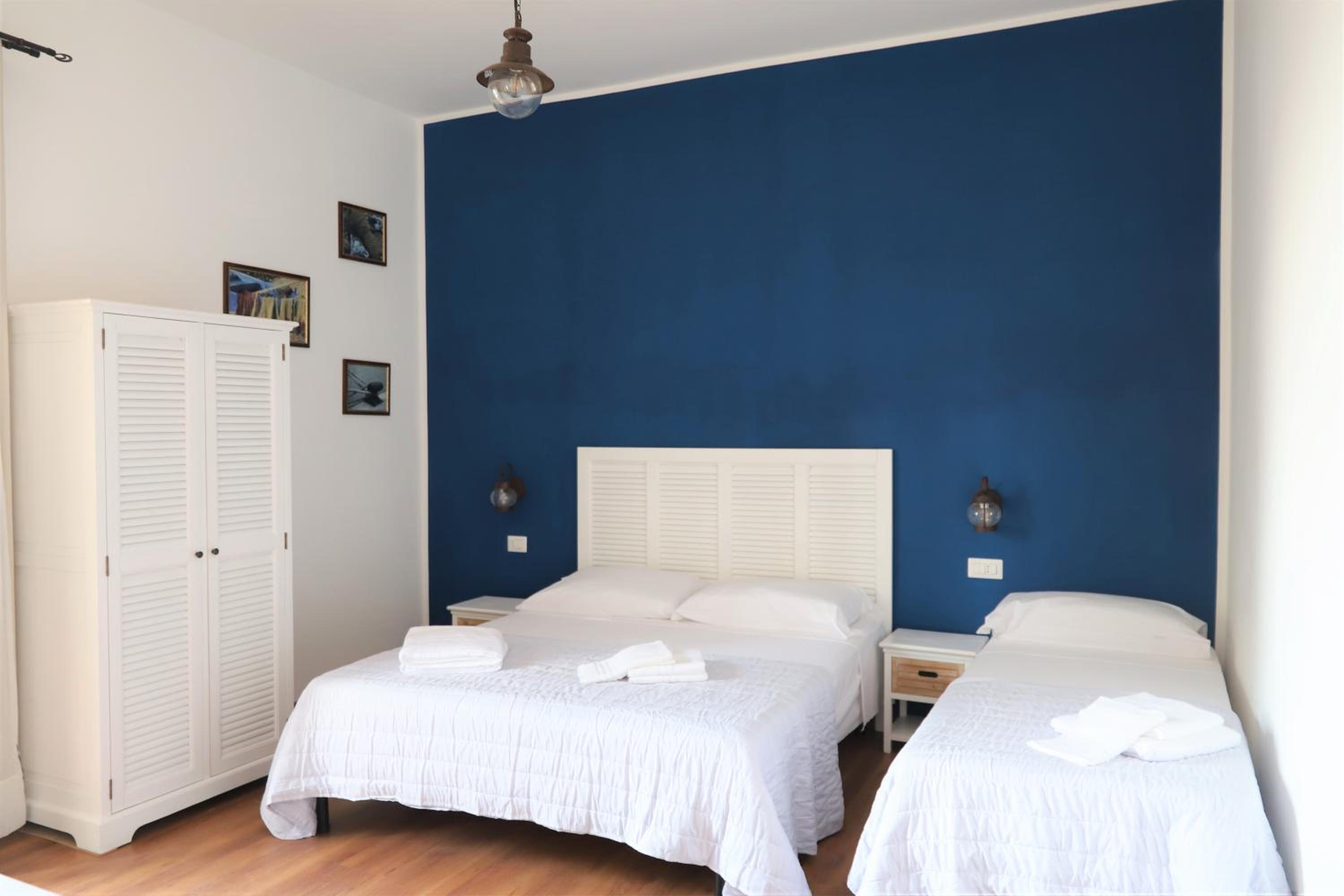 Triple Room with Balcony - Photo 1