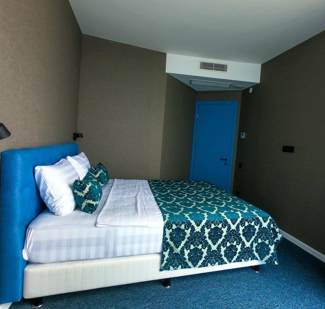 Deluxe Double Room with Sea View - Photo 1