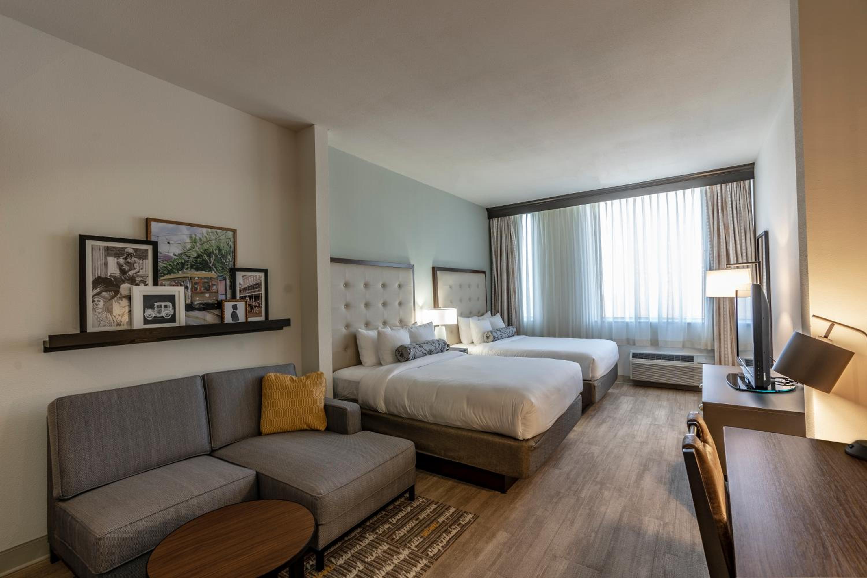 Superior Queen Room with Two Queen Beds  - Non-Smoking - Photo 6