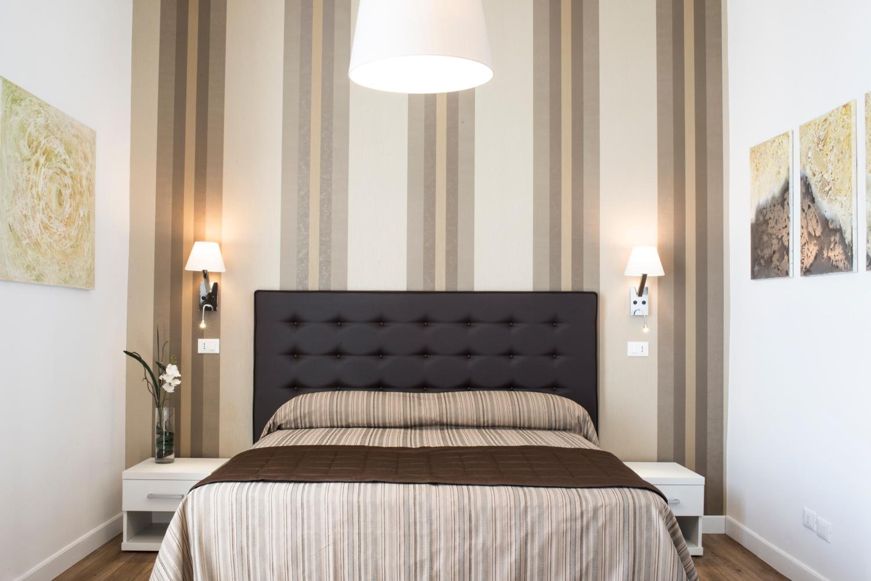 Deluxe Double or Twin Room photo 1