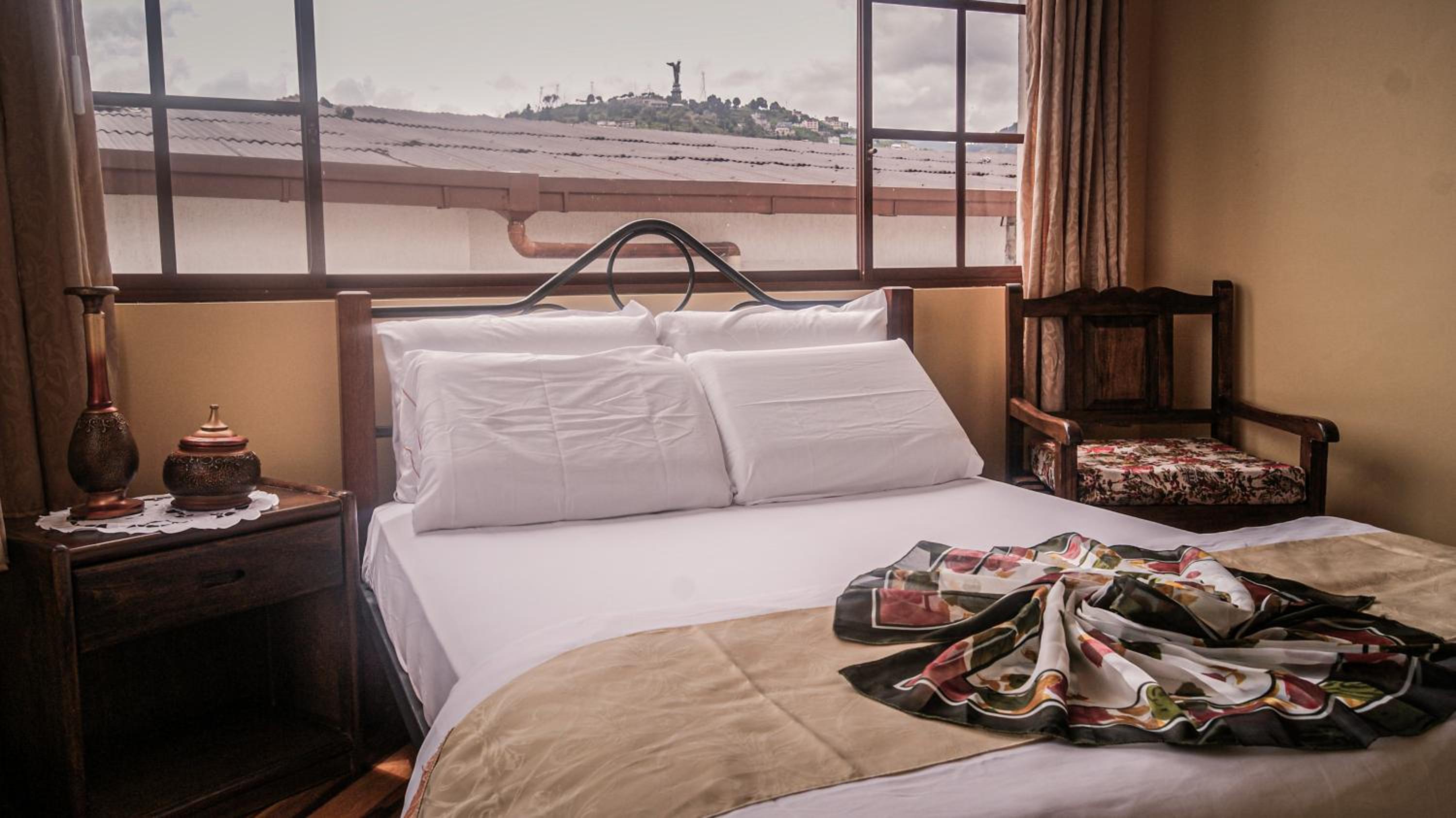 Deluxe Double or Twin Room with City View