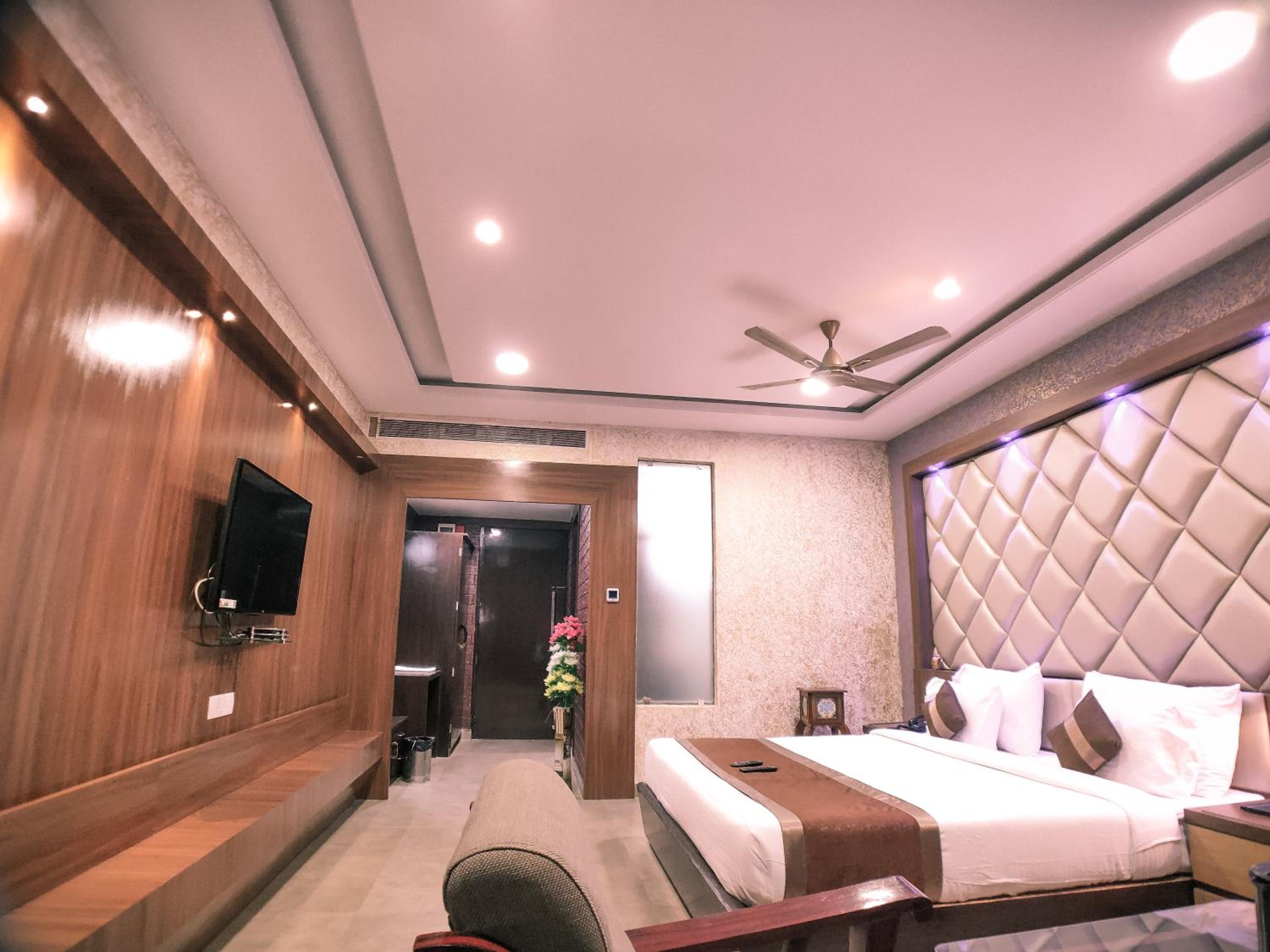 Superior Double or Twin Room photo 1