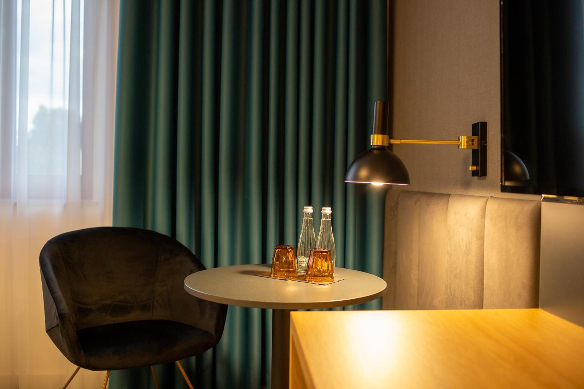 Deluxe Twin Room - Photo 6